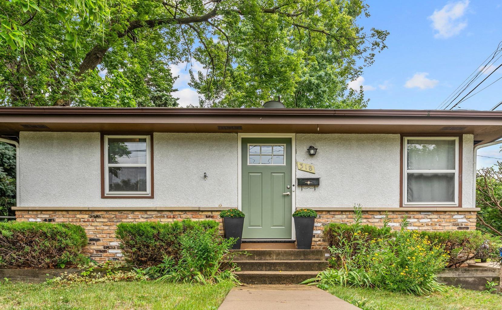 2nd image of 318 8th Ave Ne, Minneapolis, MN 55413 | MLS# 7114207