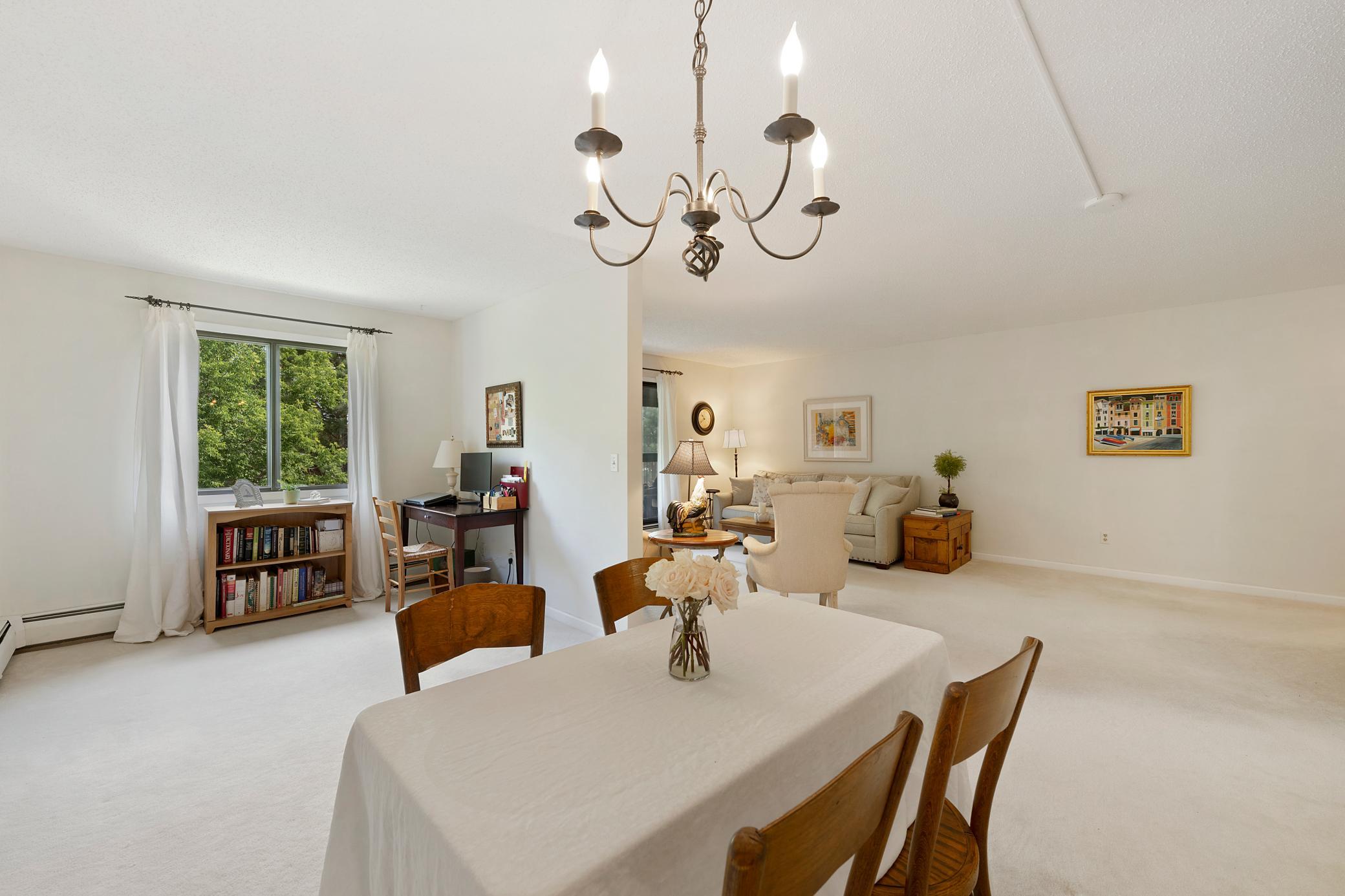 3rd image of 1800 Riverwood Dr #301, Burnsville, MN 55337 | MLS# 7114233