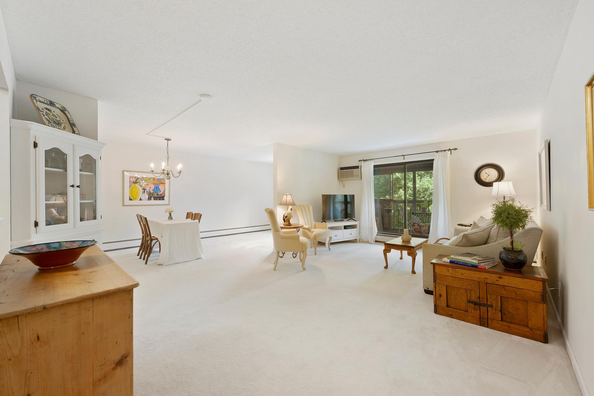 2nd image of 1800 Riverwood Dr #301, Burnsville, MN 55337 | MLS# 7114233