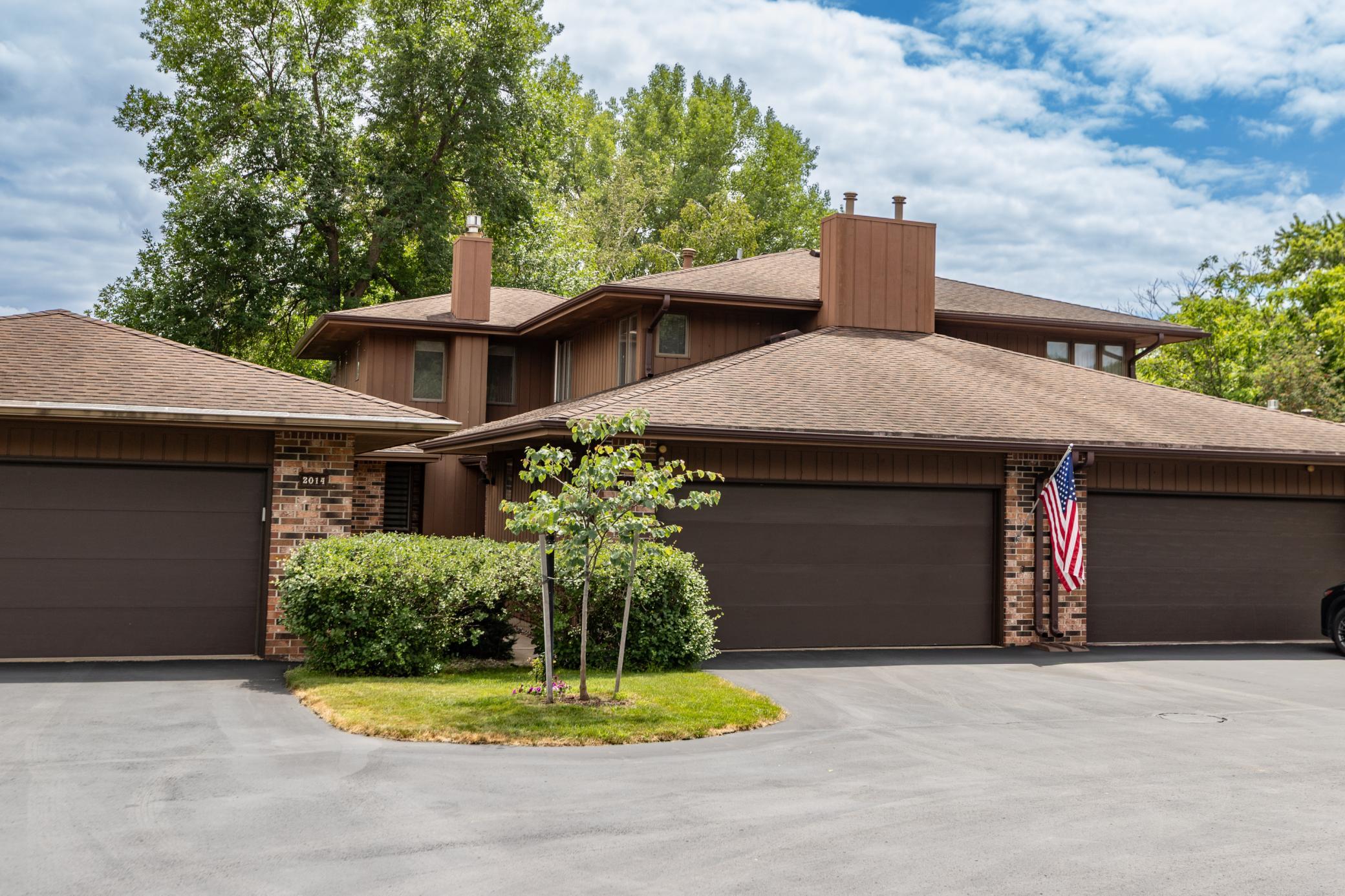 1st image of 2016 Southfield Ct Sw, Rochester, MN 55902 | MLS# 7114287