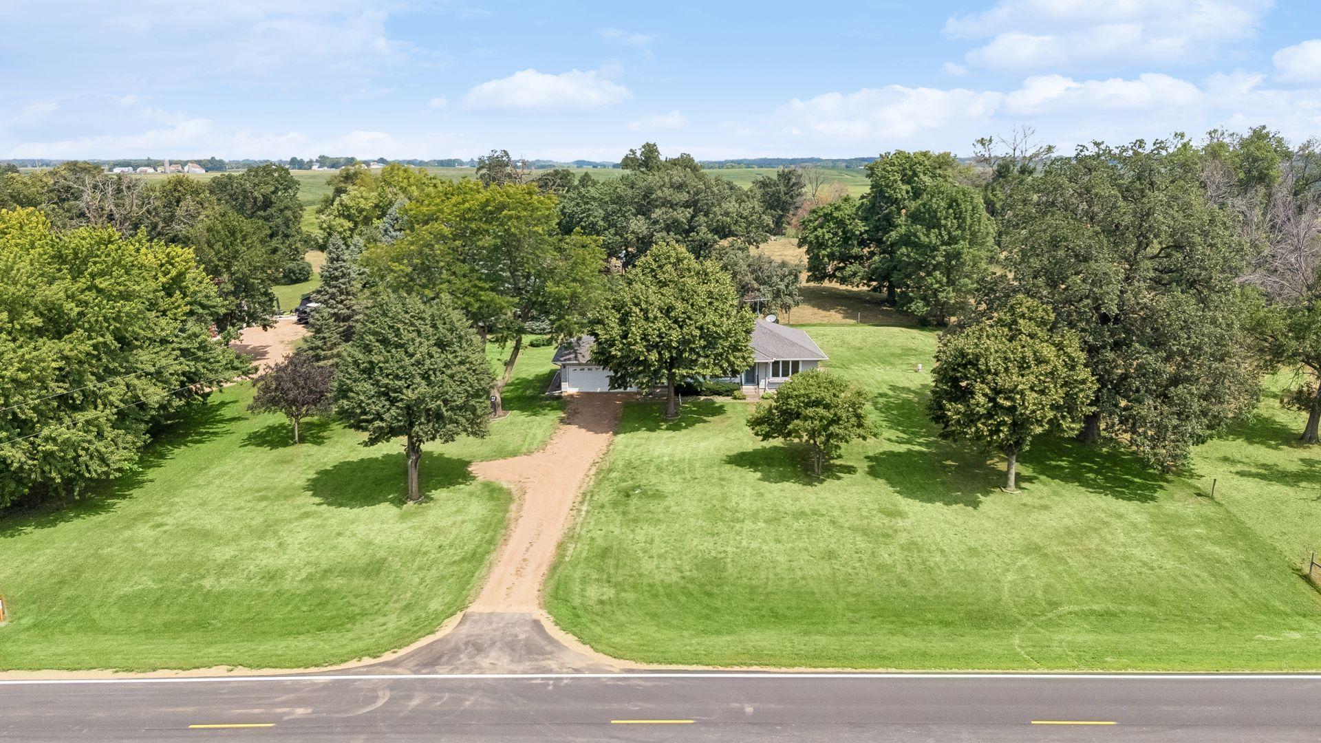 3rd image of 12520 County Road 152, Cologne, MN 55322 | MLS# 7114319