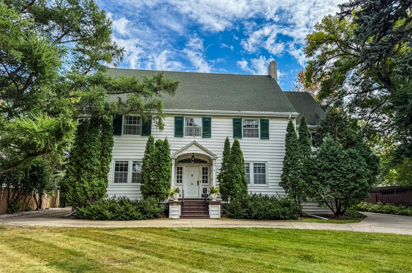 1st image of 1119 Broadway N, Fargo, ND 58102 | MLS# 7114359