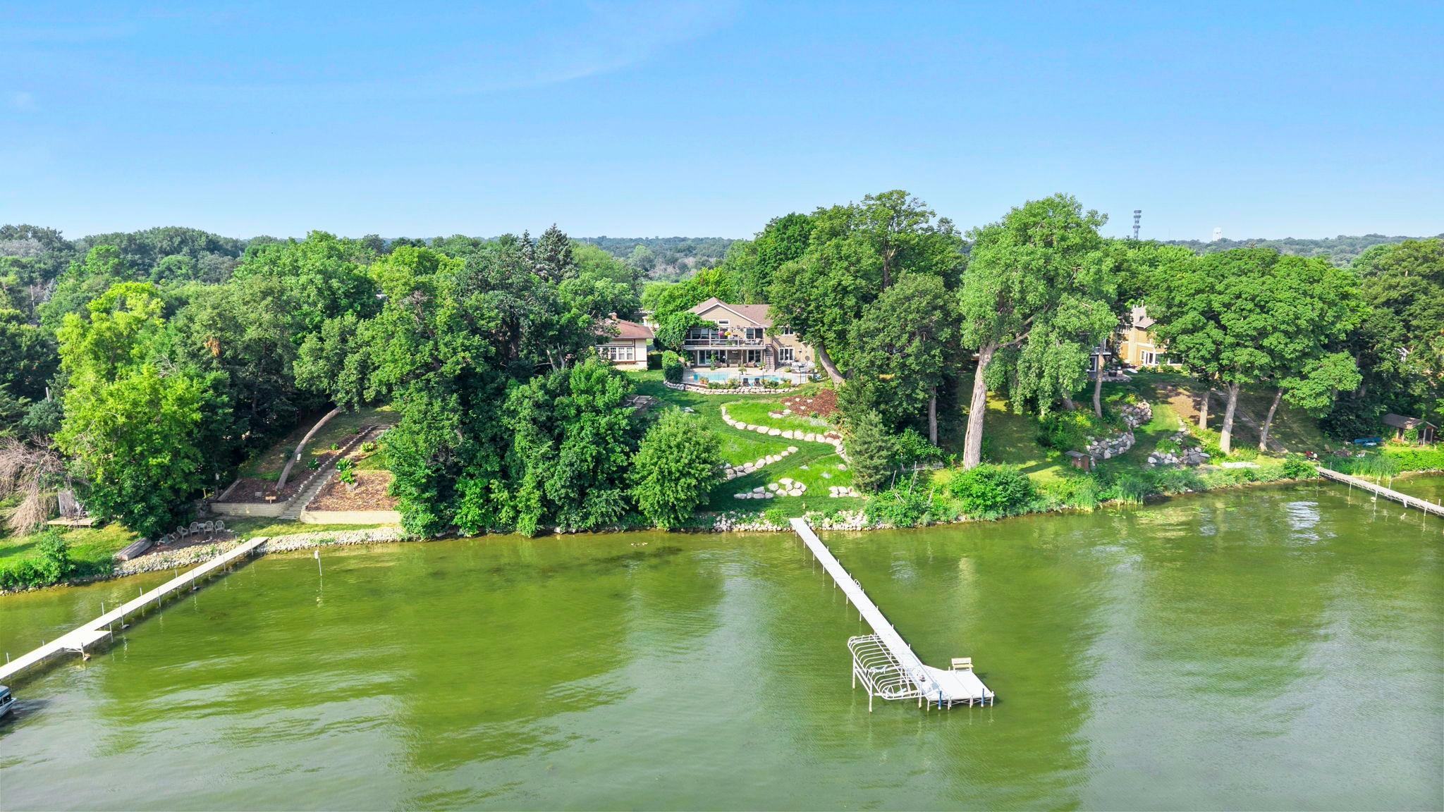 1st image of 162 Peninsula Rd, Minneapolis, MN 55441 | MLS# 7114365