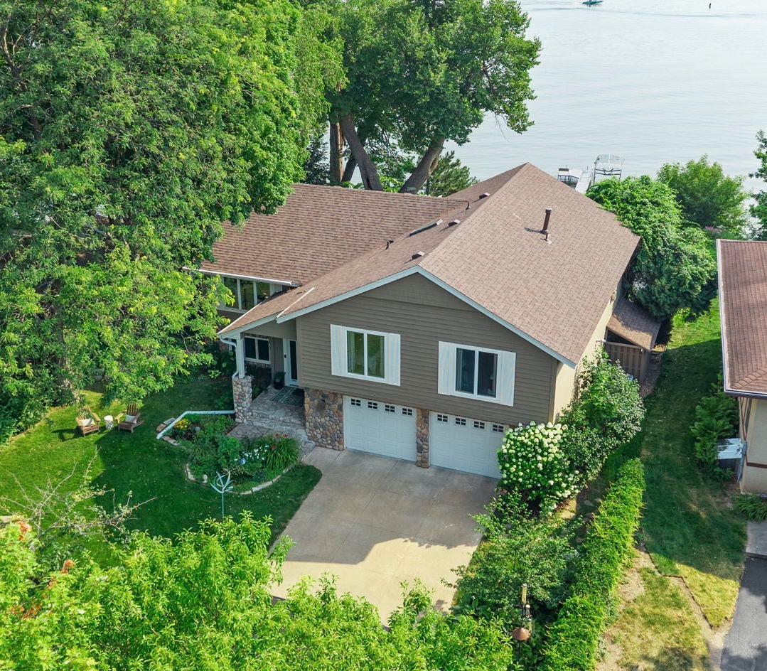 3rd image of 162 Peninsula Rd, Minneapolis, MN 55441 | MLS# 7114365