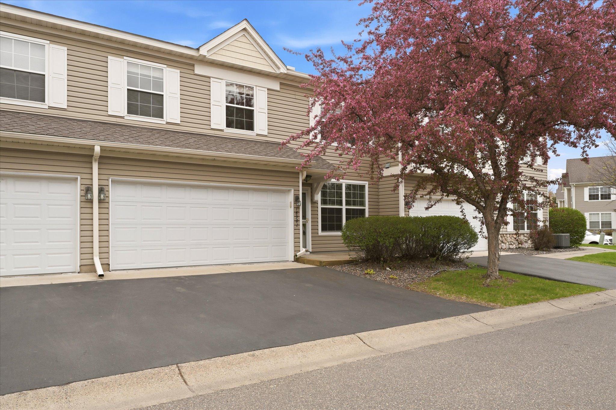3rd image of 18902 96Th Pl N, Maple Grove, MN 55311 | MLS# 7114366
