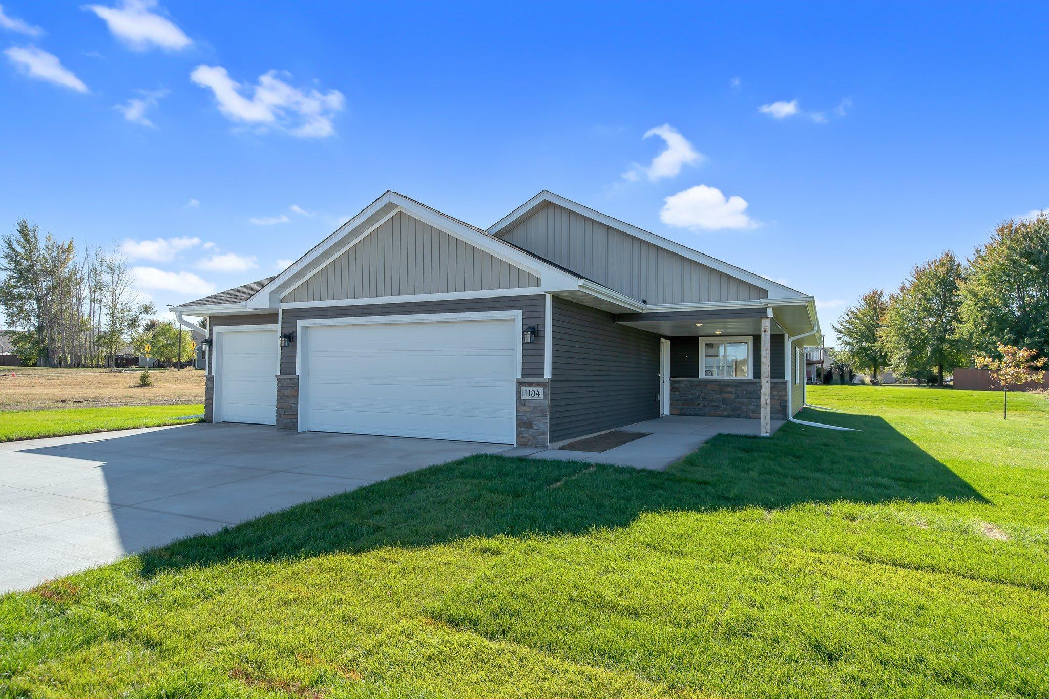 1st image of 301 Gateway Pkwy, Osceola, WI 54020 | MLS# 7114410