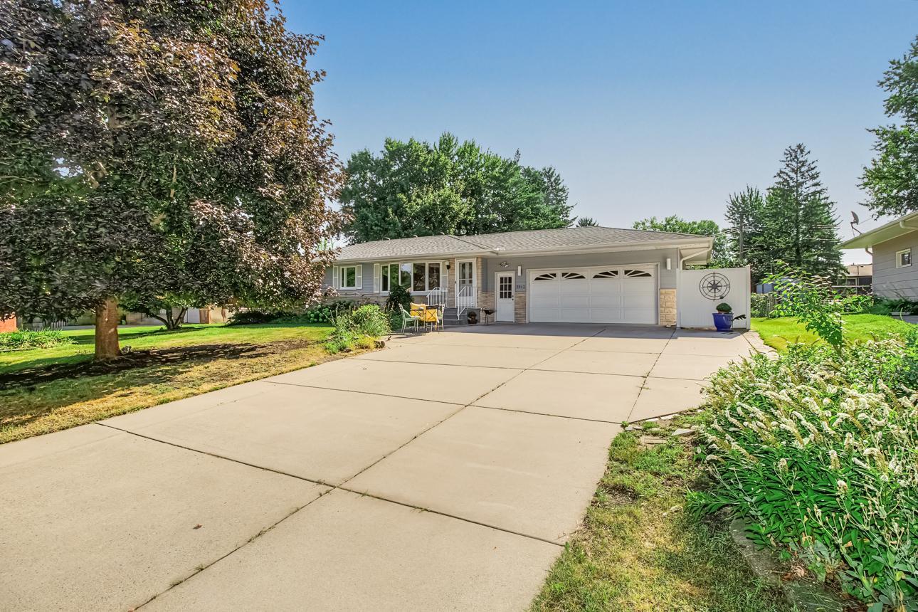 1st image of 2842 Marion St, Saint Paul, MN 55113 | MLS# 7114412
