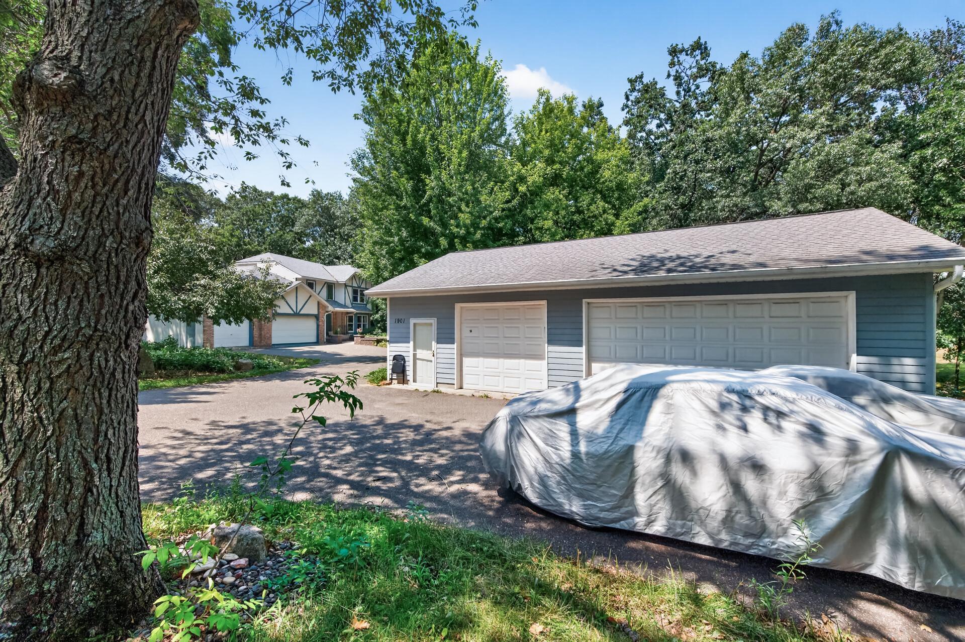 2nd image of 1901 Bloom Ct, Hugo, MN 55038 | MLS# 7114419