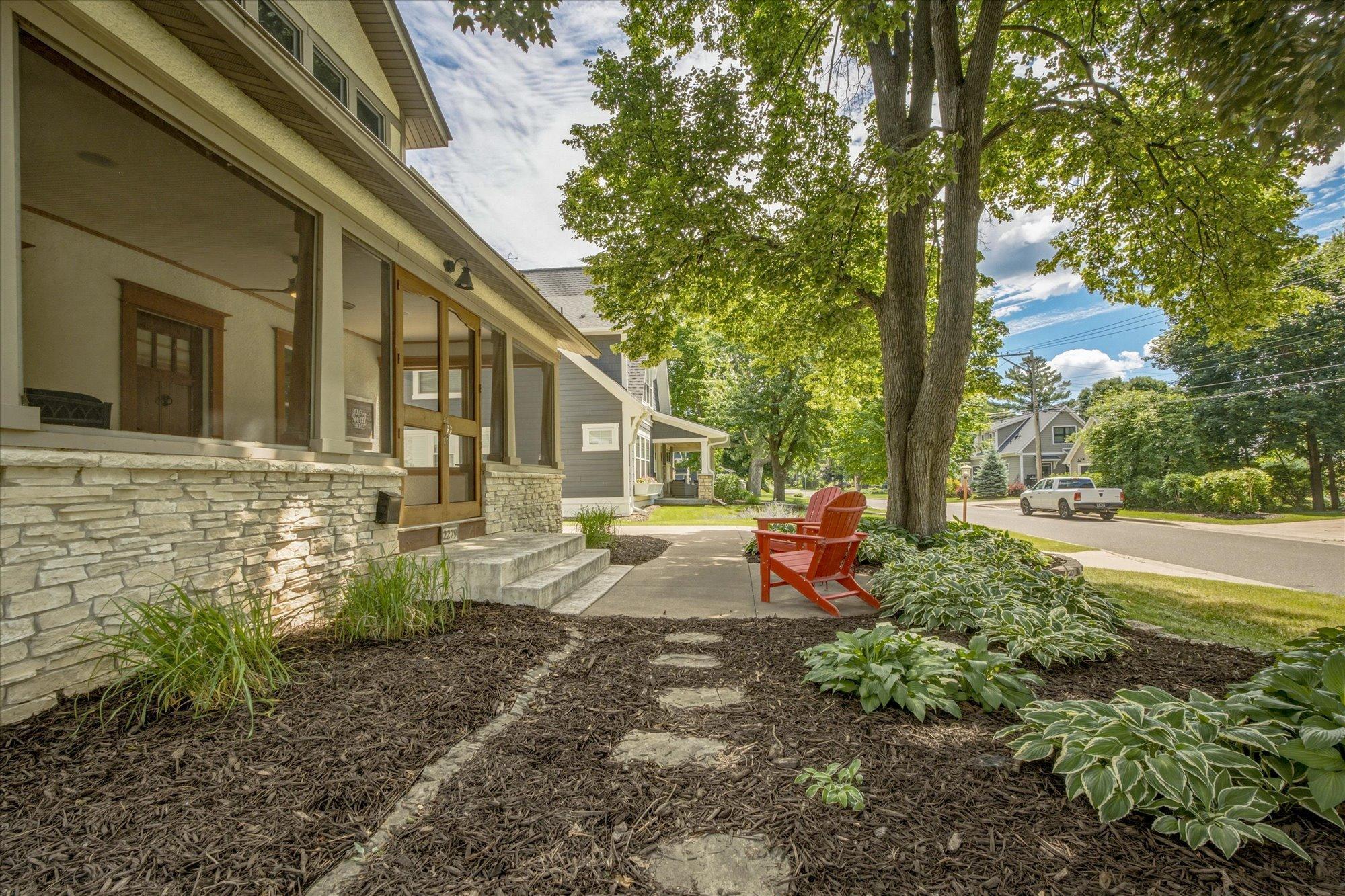 22nd image of 2279 8th St, Saint Paul, MN 55110 | MLS# 7114422
