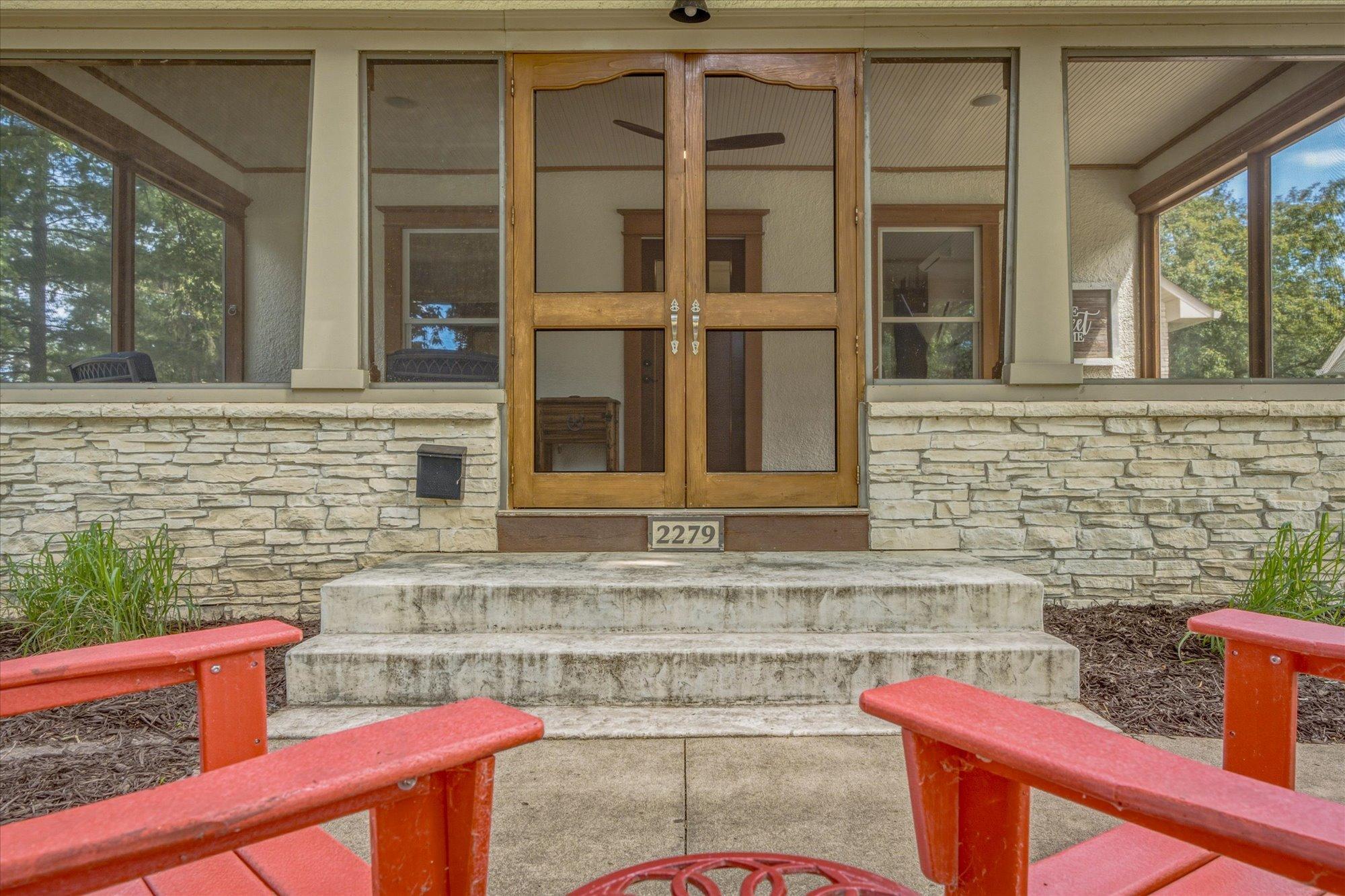 3rd image of 2279 8Th St, Saint Paul, MN 55110 | MLS# 7114422