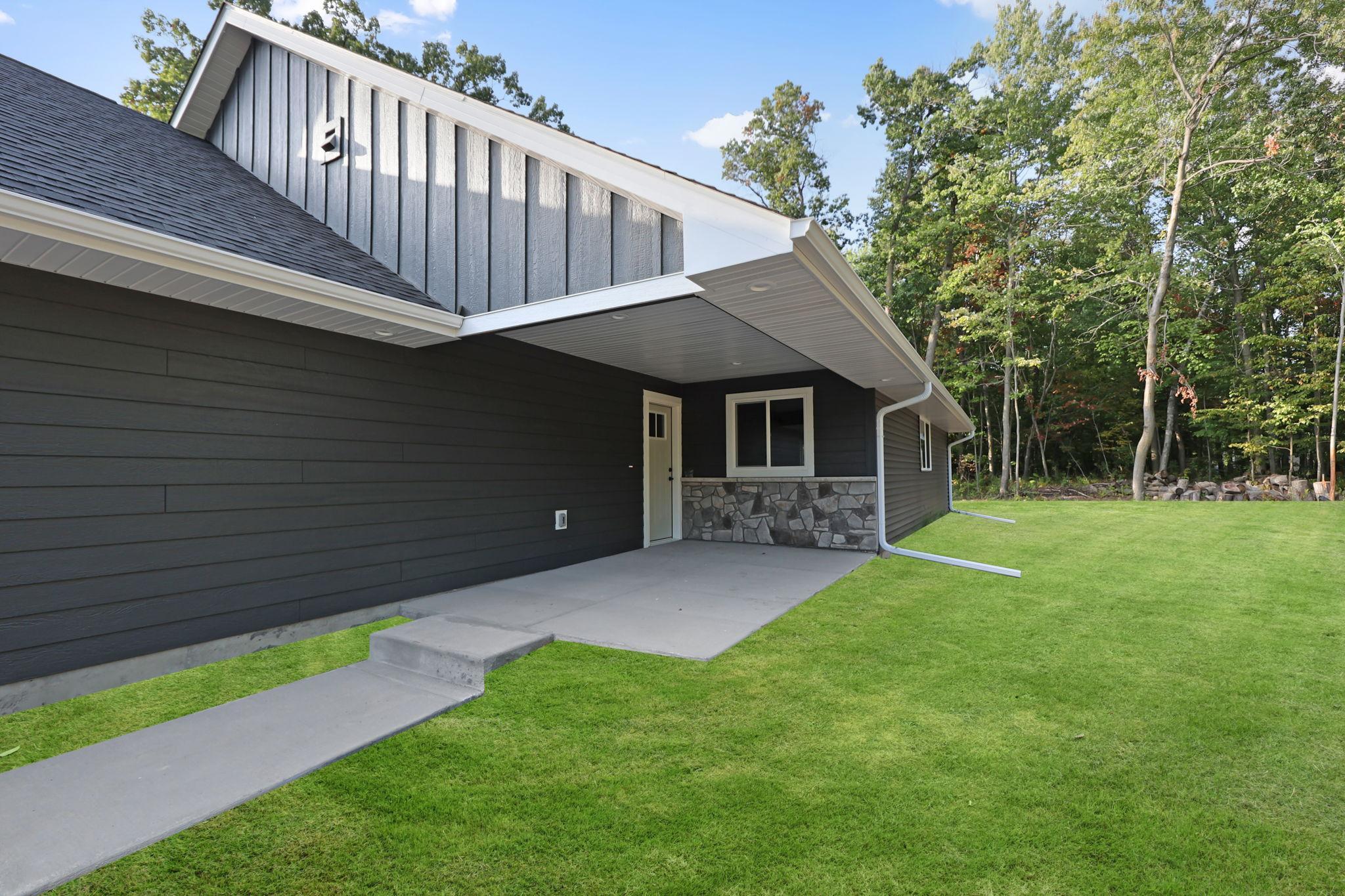 2nd image of 331 Gateway Pkwy, Osceola, WI 54020 | MLS# 7114465