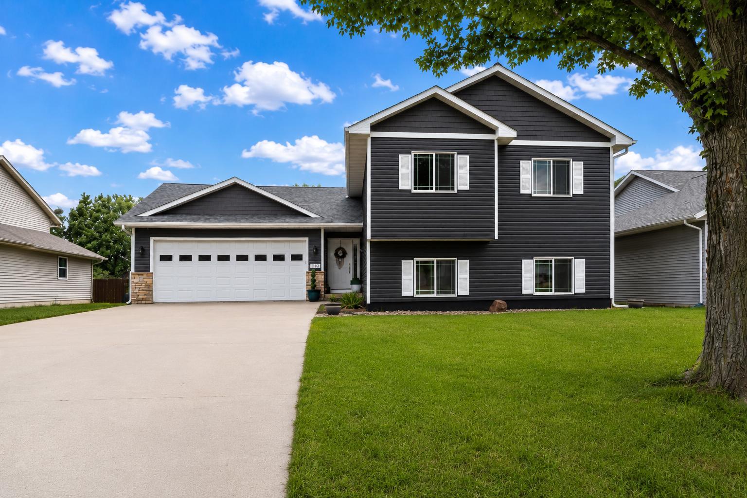 1st image of 109 Cougar Dr, Mankato, MN 56001 | MLS# 7114477