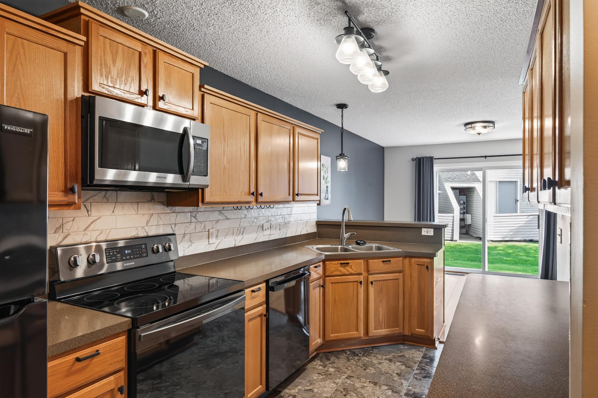 2nd image of 12646 74th Ave N, Maple Grove, MN 55369 | MLS# 7114520