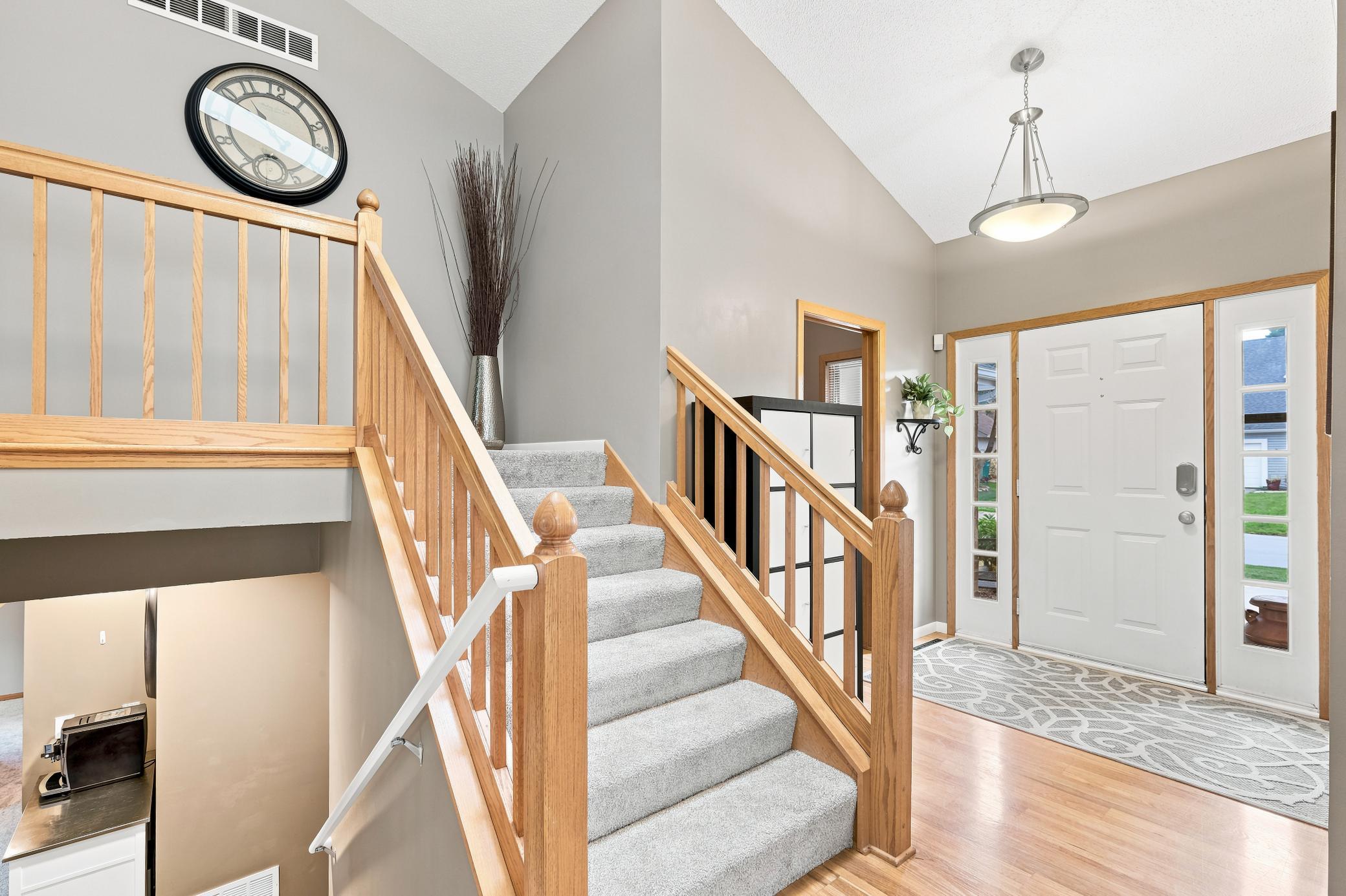 2nd image of 8081 Hidden Cir, Chanhassen, MN 55317 | MLS# 7114549