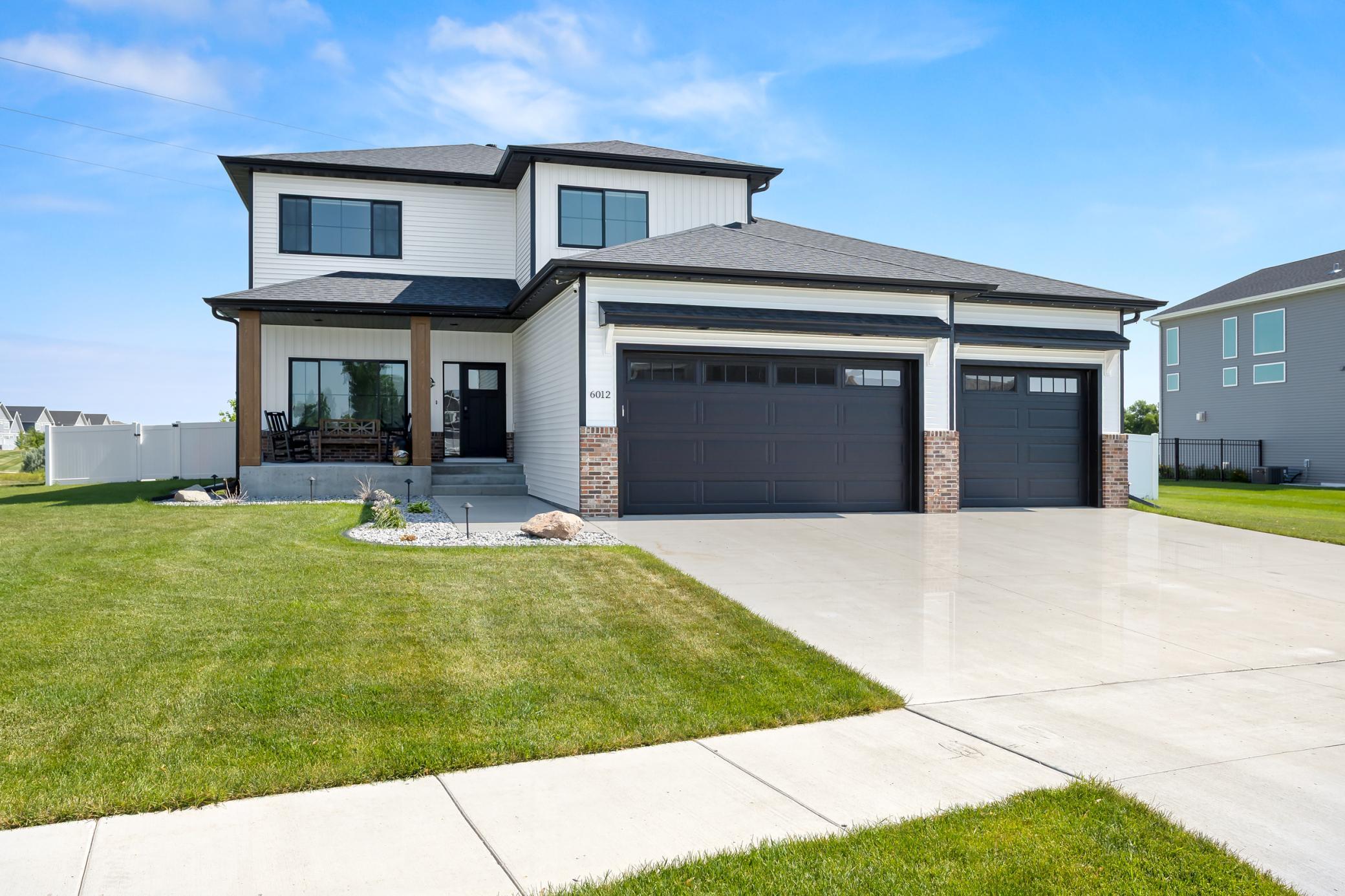 1st image of 6012 31st St S, Fargo, ND 58104 | MLS# 7114569