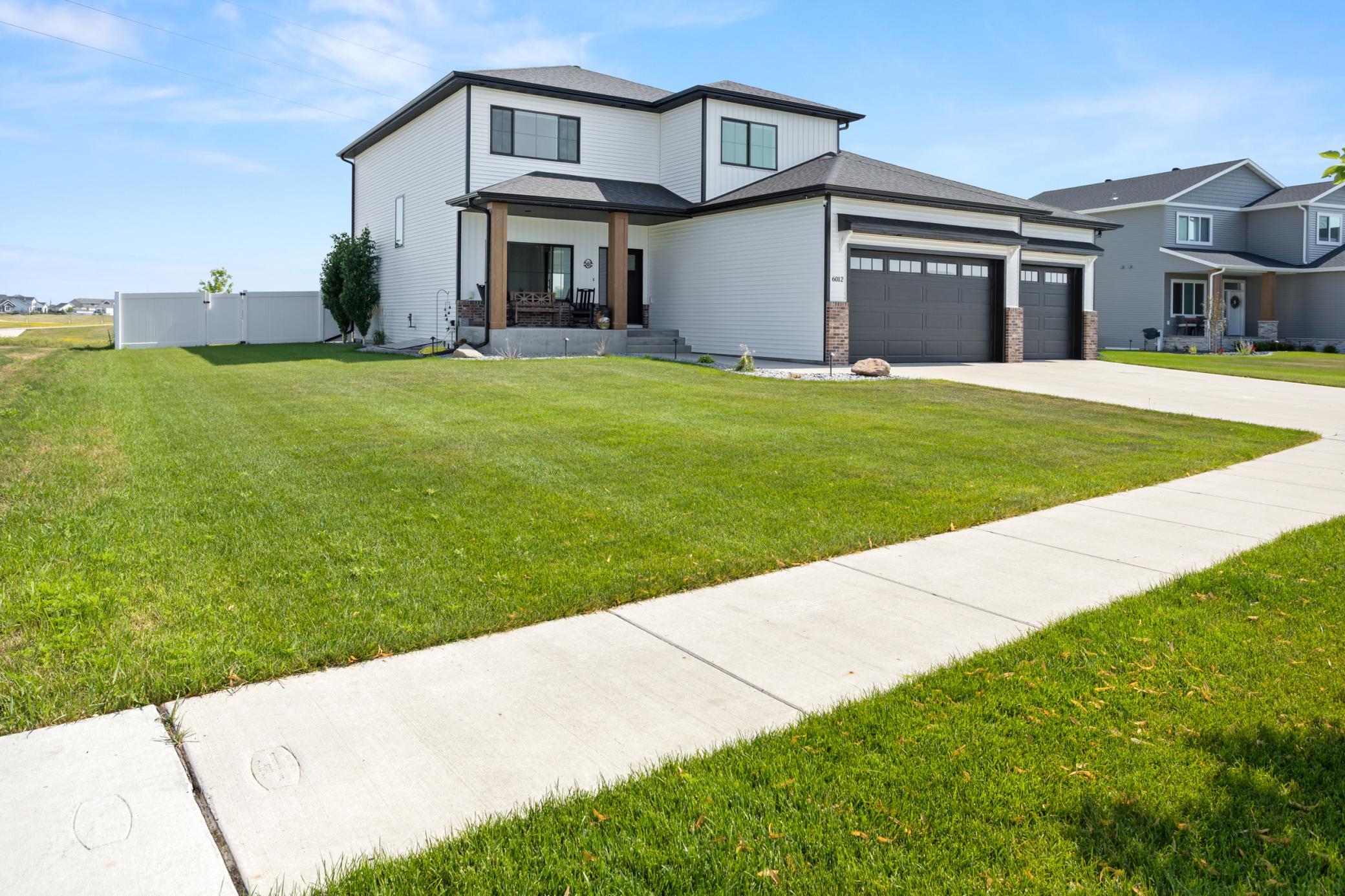 2nd image of 6012 31st St S, Fargo, ND 58104 | MLS# 7114569