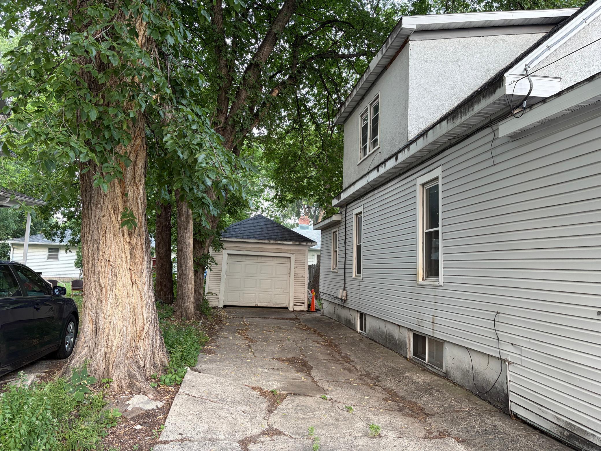 2nd image of 1225 11 1/2 St N, Fargo, ND 58102 | MLS# 7114581