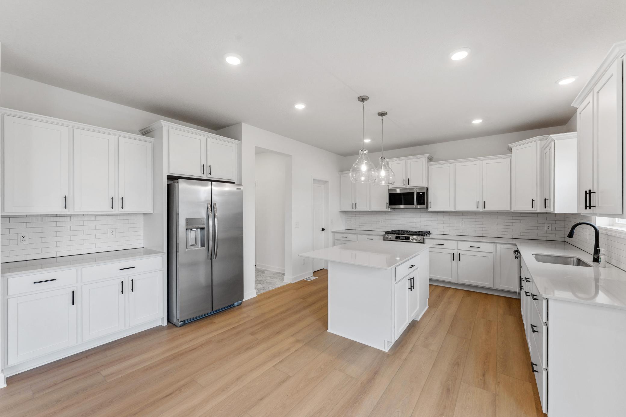 3rd image of 7970 41St St N, Saint Paul, MN 55128 | MLS# 7114756