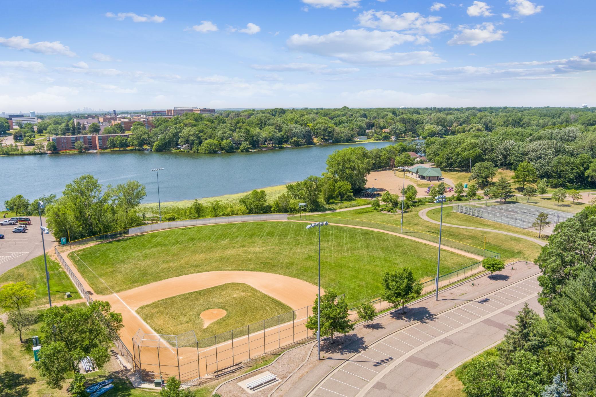 21st image of 7970 41st St N, Saint Paul, MN 55128 | MLS# 7114756