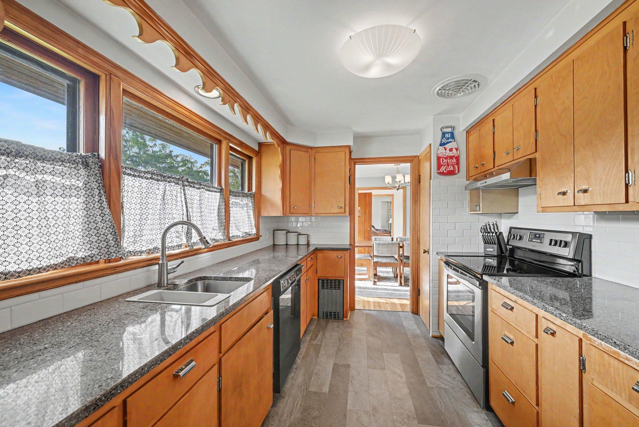 3rd image of 300 5Th St Ne, Montgomery, MN 56069 | MLS# 7114758