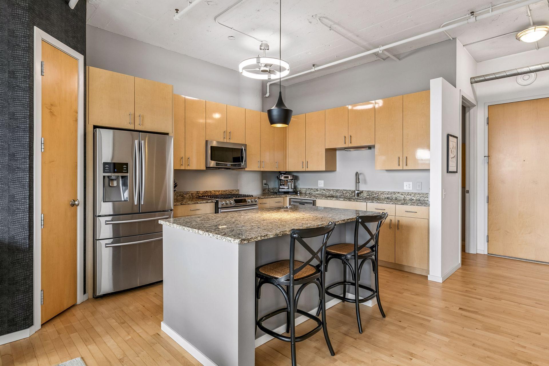 4th image of 290 Market St, Minneapolis, MN 55405