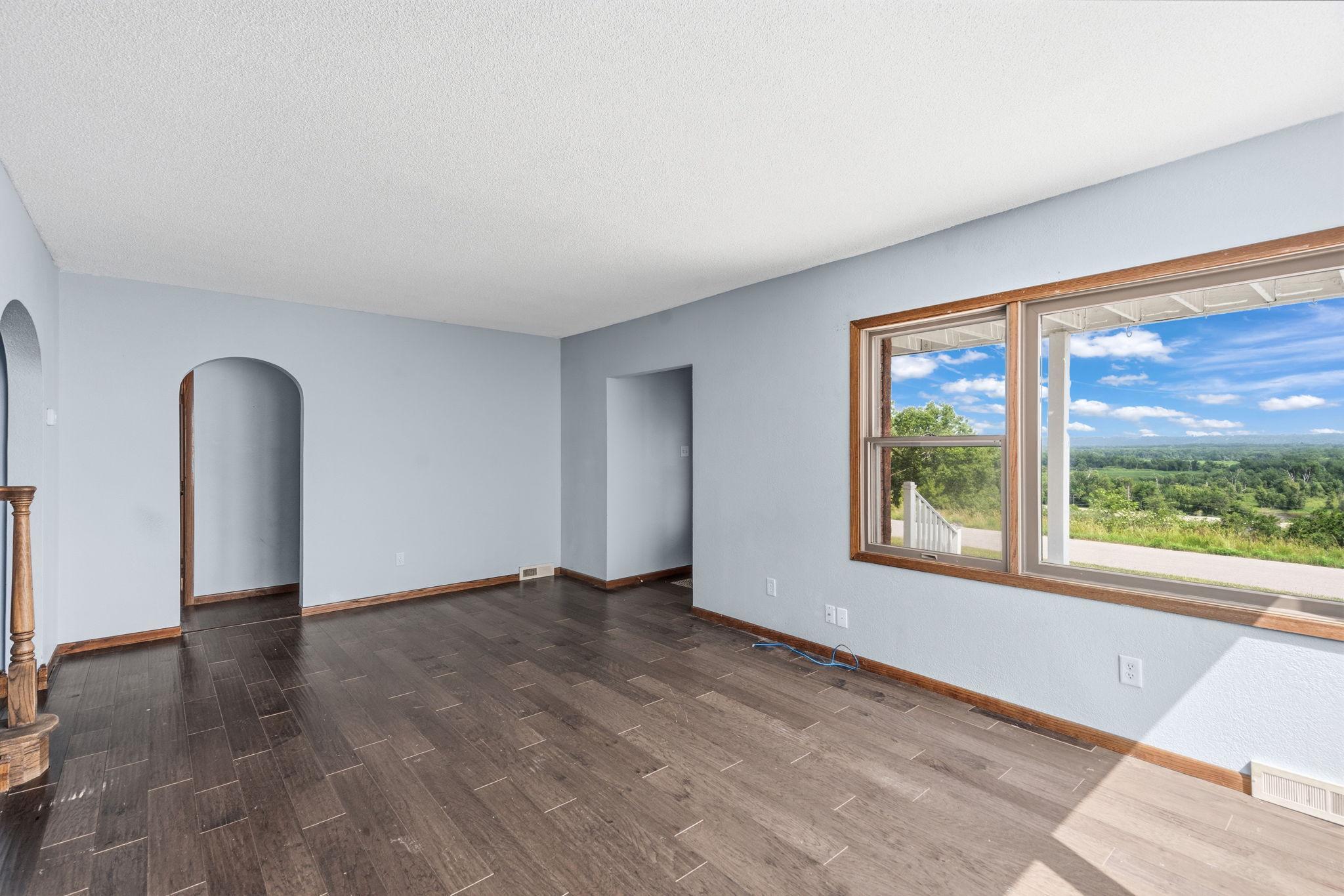 3rd image of 1821 Grandview Ave, Red Wing, MN 55066 | MLS# 7114822
