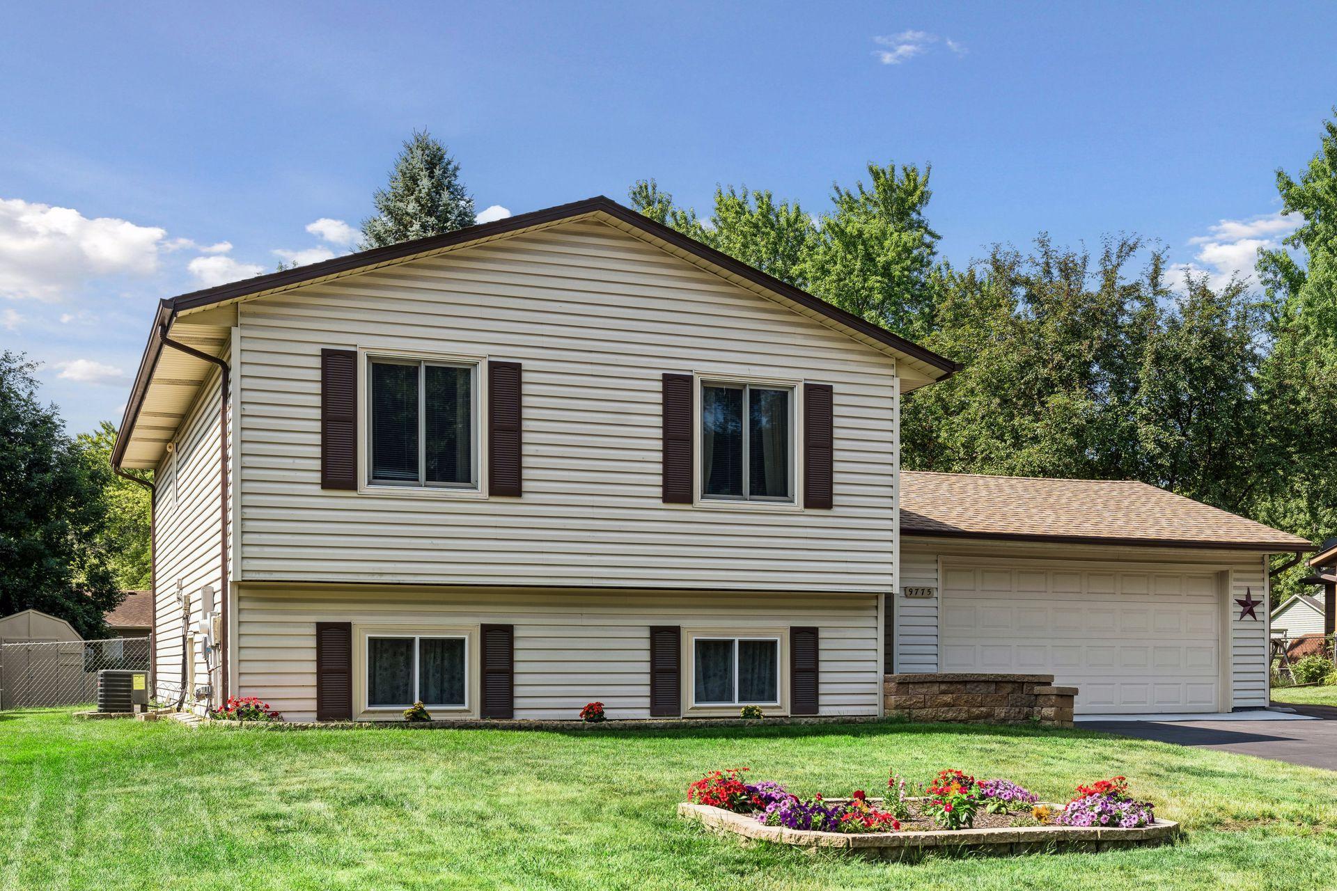 1st image of 9775 103rd Ave N, Maple Grove, MN 55369 | MLS# 7114825