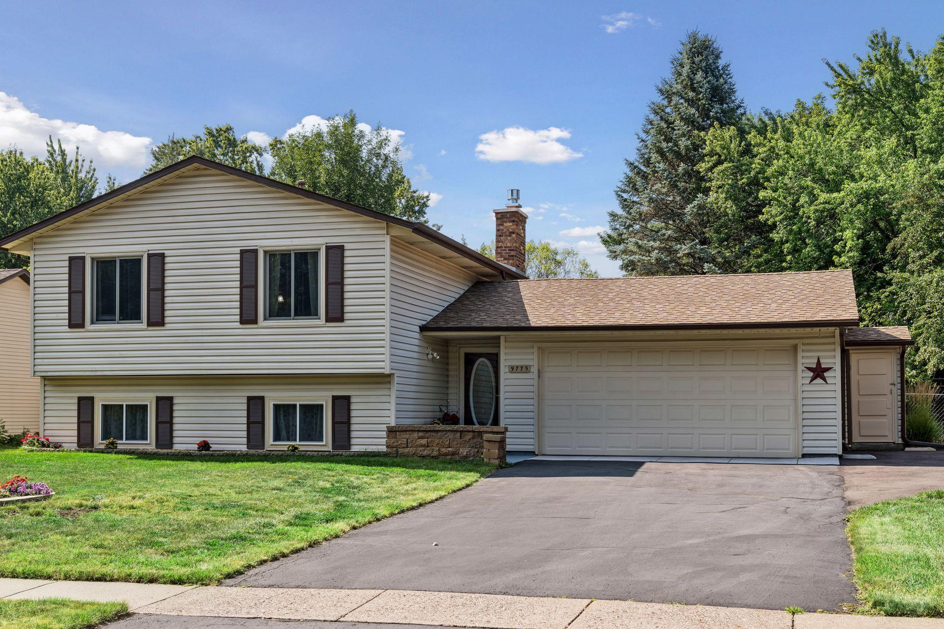 4th image of 9775 103Rd Ave N, Maple Grove, MN 55369 | MLS# 7114825