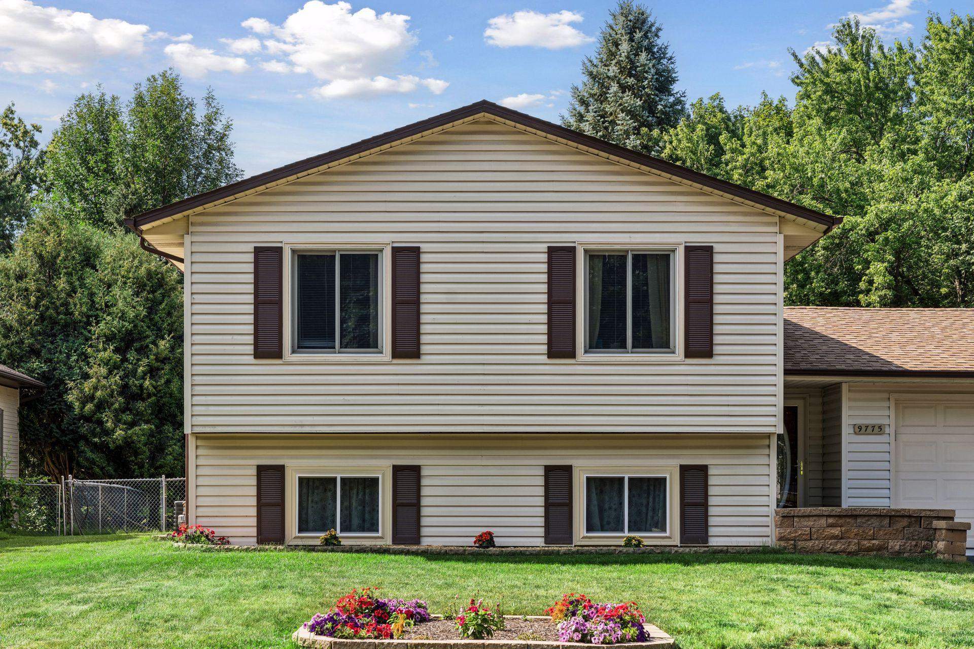 2nd image of 9775 103rd Ave N, Maple Grove, MN 55369 | MLS# 7114825