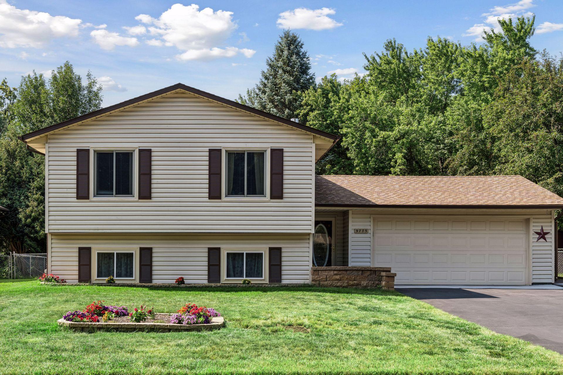 3rd image of 9775 103Rd Ave N, Maple Grove, MN 55369 | MLS# 7114825