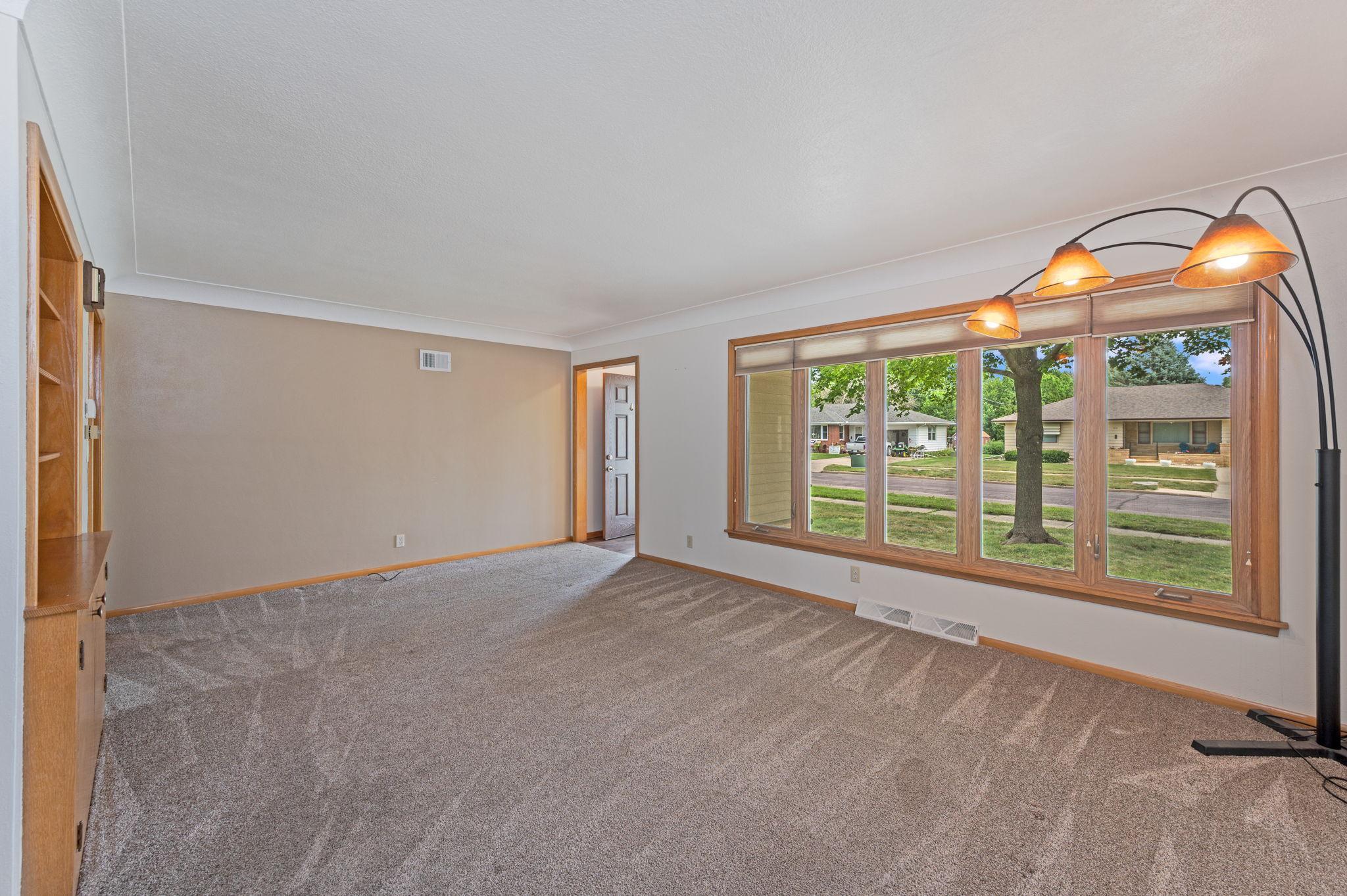 4th image of 512 S Orient St, Fairmont, MN 56031 | MLS# 7114831