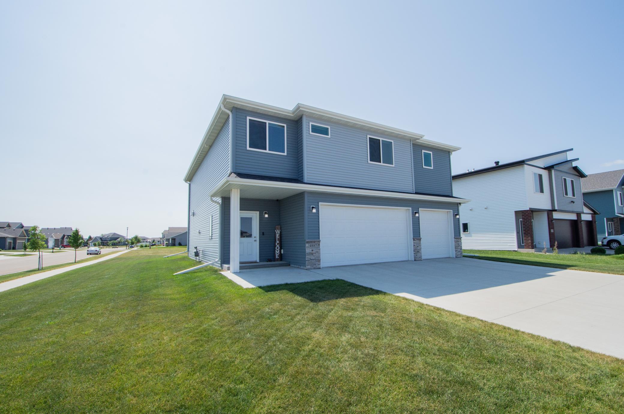 2nd image of 4887 Hampton Cir S, Moorhead, MN 56560 | MLS# 7114835