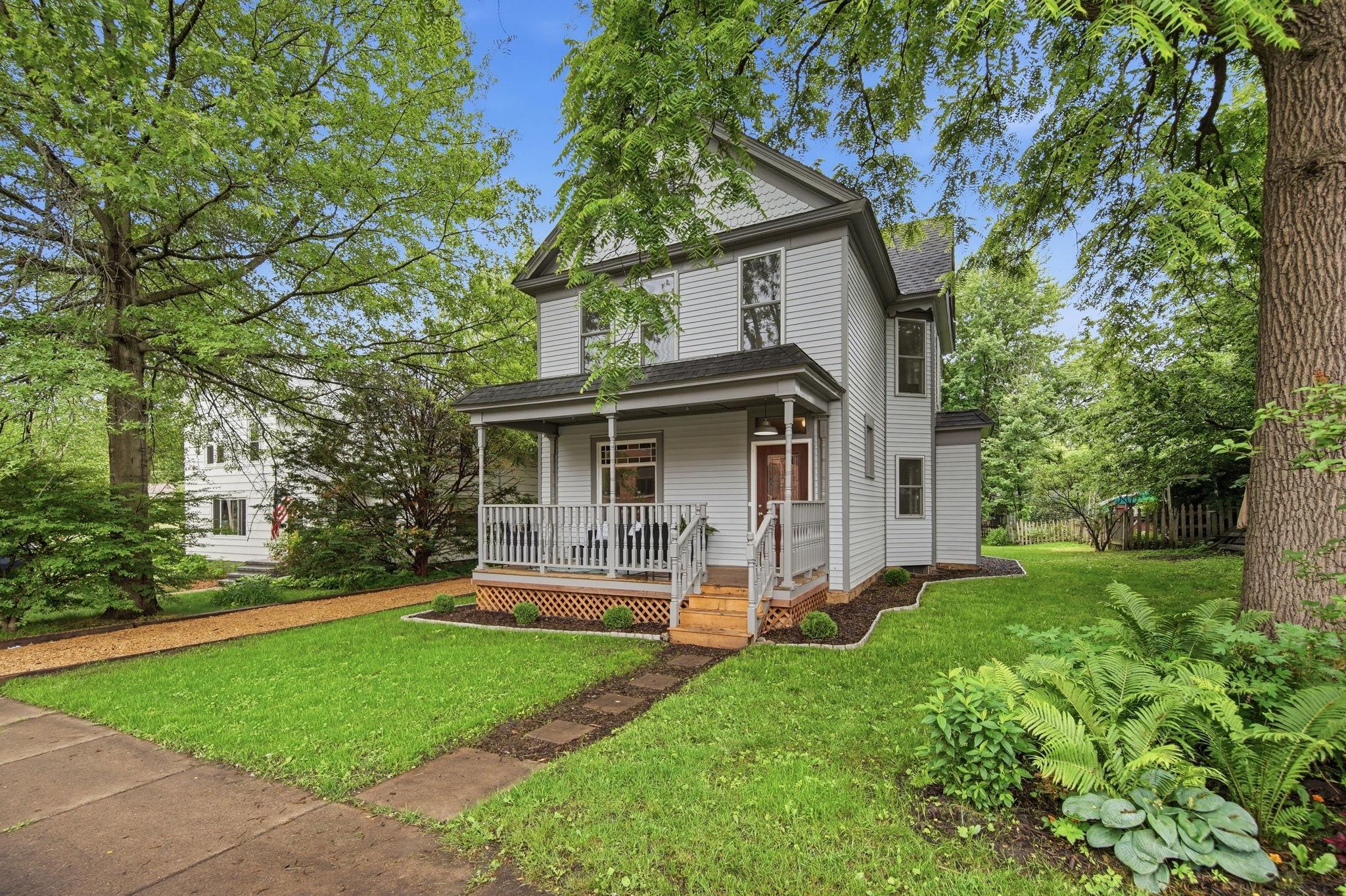 1st image of 420 Oak St, Hudson, WI 54016 | MLS# 7114905