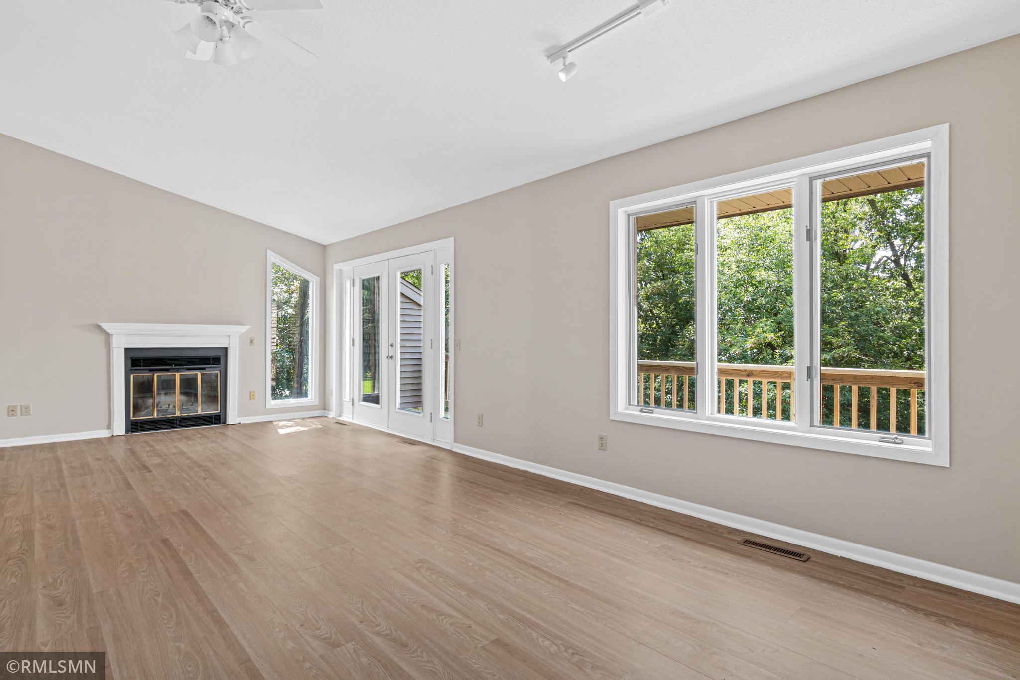 5th image of 451 Hunter Hill Rd, Hudson, WI 54016 | MLS# 7114911