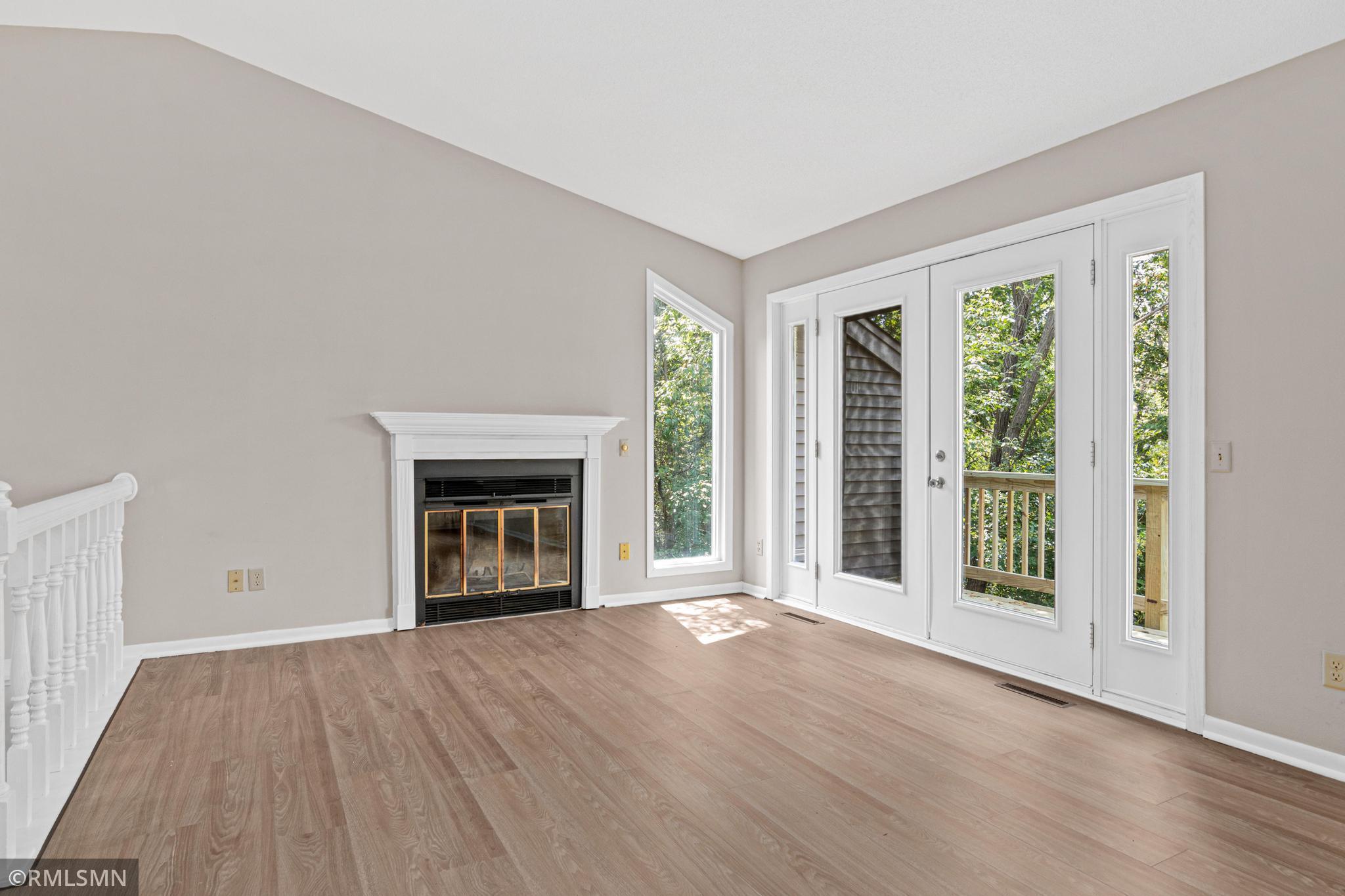 4th image of 451 Hunter Hill Rd, Hudson, WI 54016 | MLS# 7114911