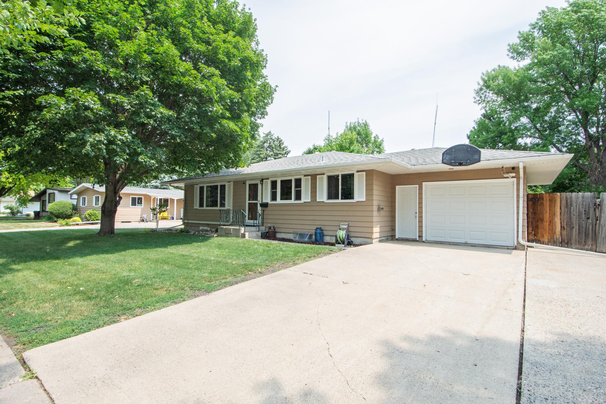 2nd image of 2308 10th St S, Fargo, ND 58103 | MLS# 7114913