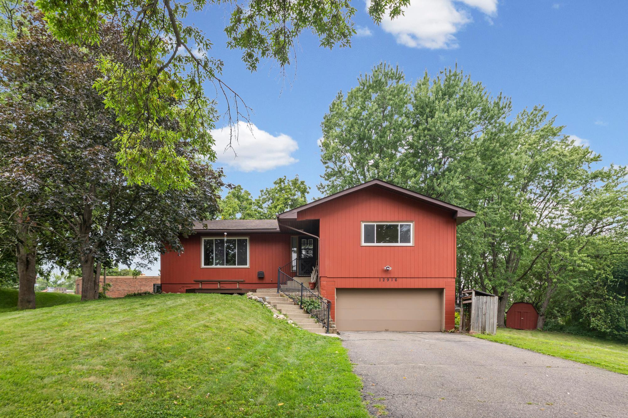 3rd image of 12916 1St Ave S, Burnsville, MN 55337 | MLS# 7114949