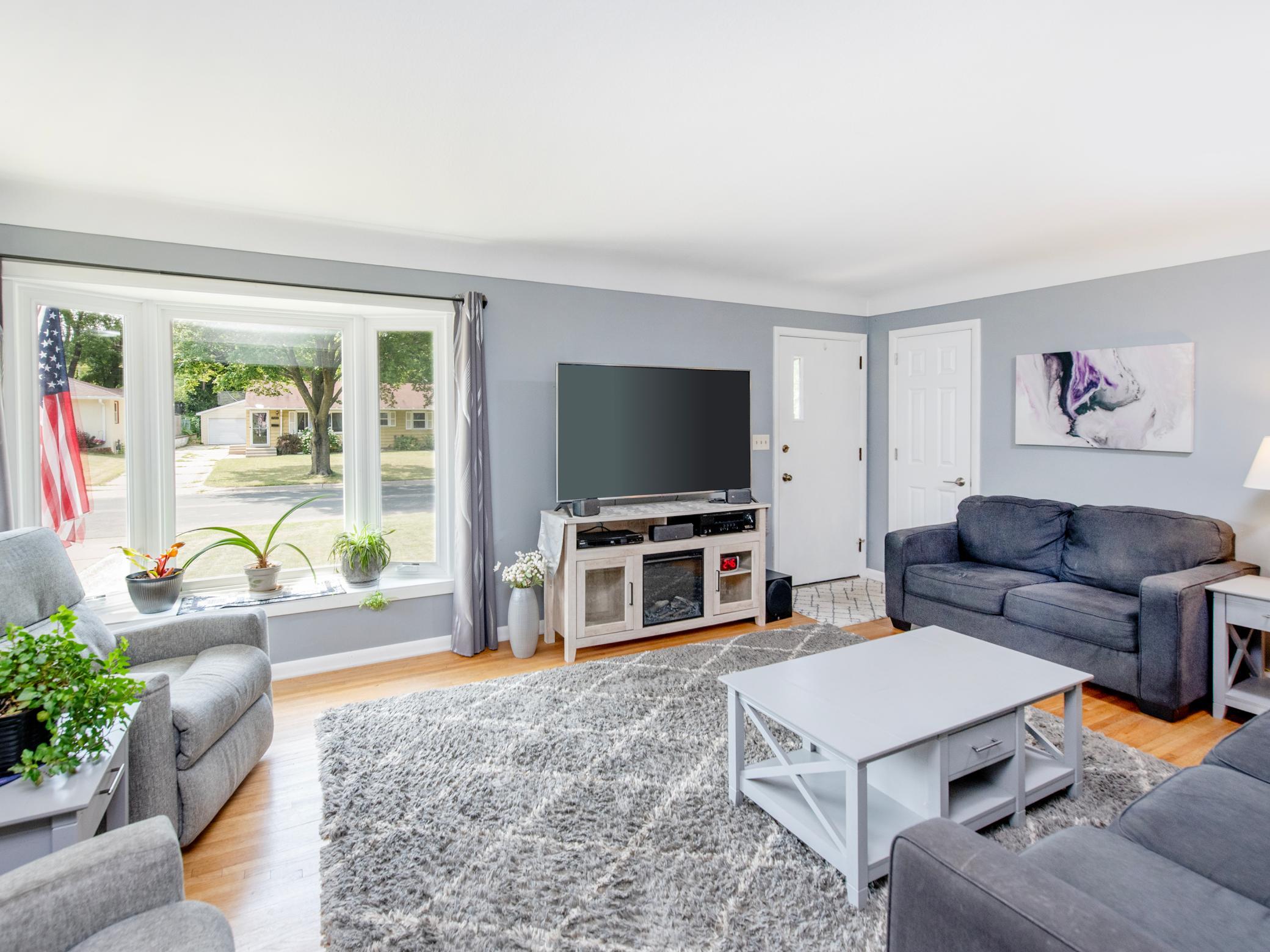 5th image of 722 24Th Ave N, South Saint Paul, MN 55075 | MLS# 7114956