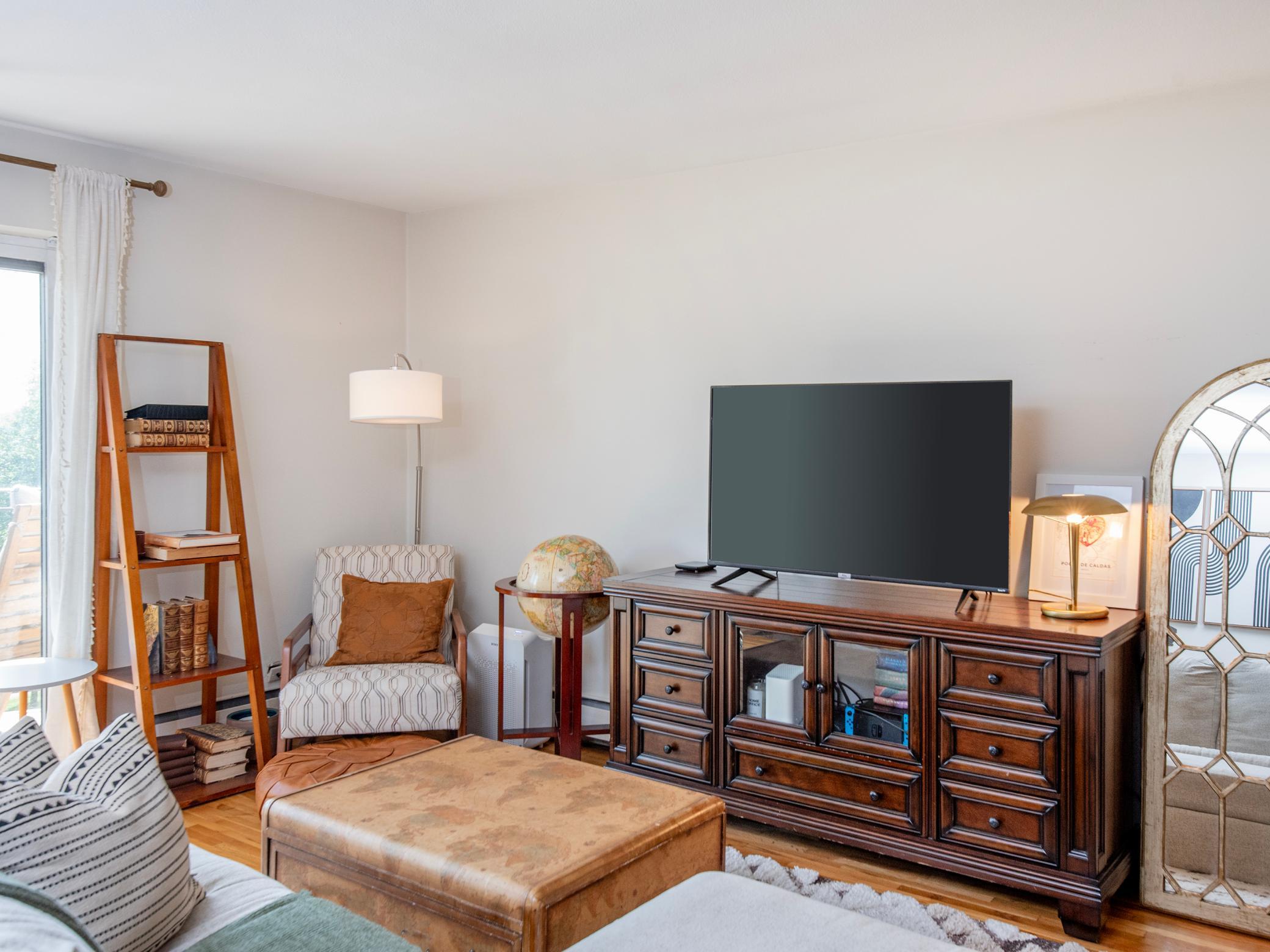 3rd image of 2928 Dean Pkwy #4B, Minneapolis, MN 55416 | MLS# 7114960