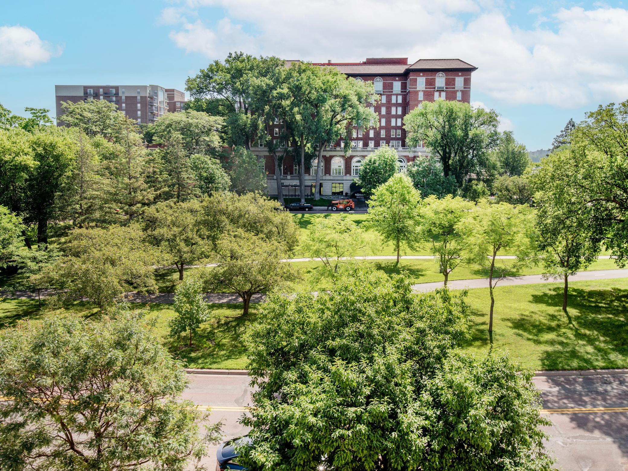 5th image of 2928 Dean Pkwy #4B, Minneapolis, MN 55416 | MLS# 7114960
