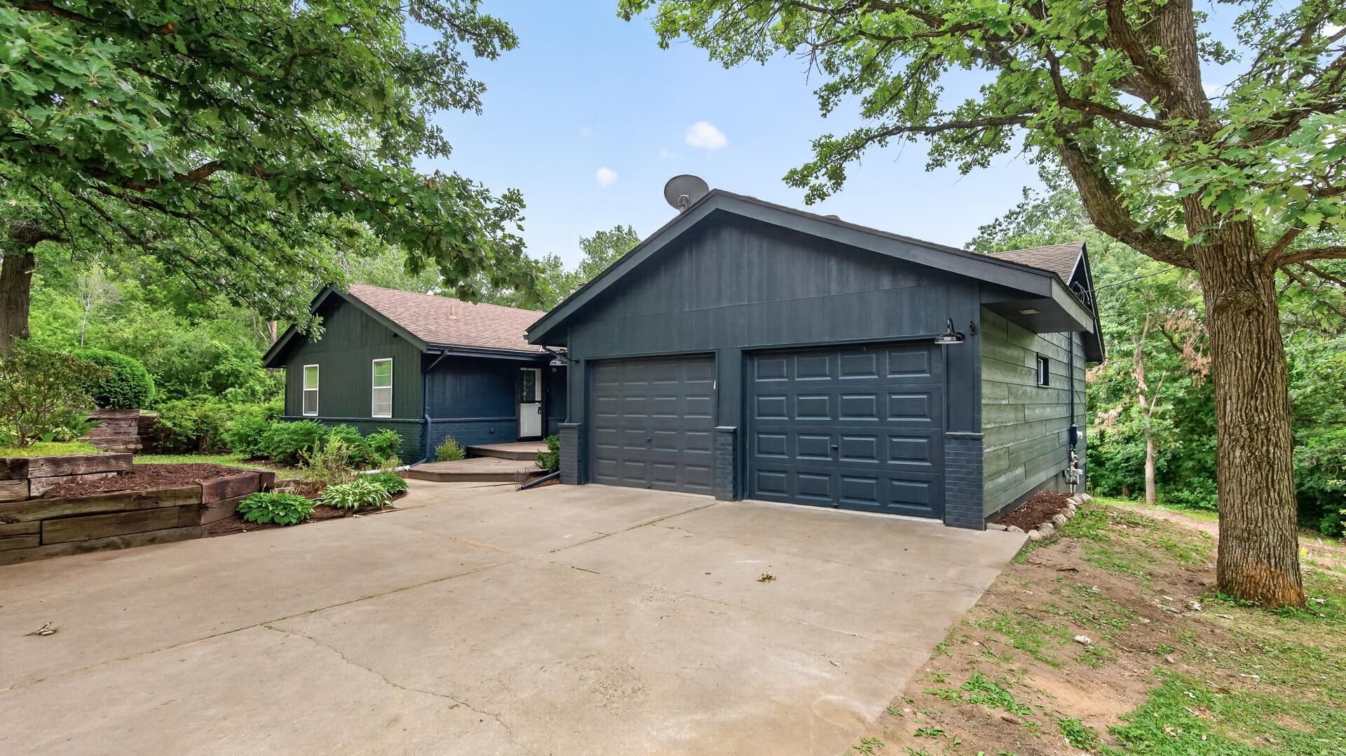 2nd image of 10630 Borman Ave, Inver Grove Heights, MN 55077 | MLS# 7115003