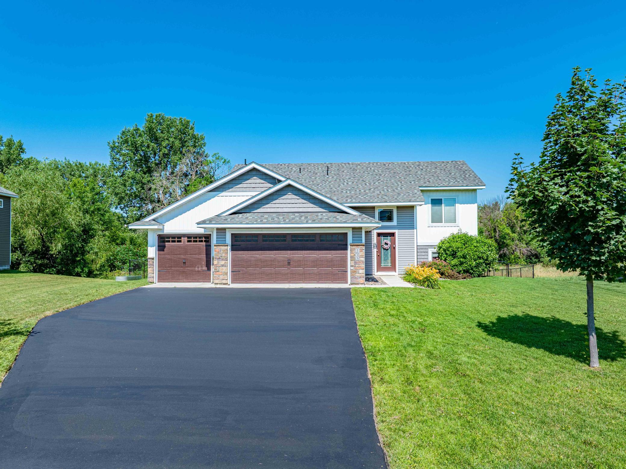 2nd image of 1635 Hidden Trl, Mayer, MN 55360 | MLS# 7115039