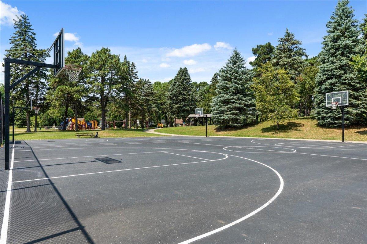 2nd image of 1940 Fulham St, Saint Paul, MN 55113