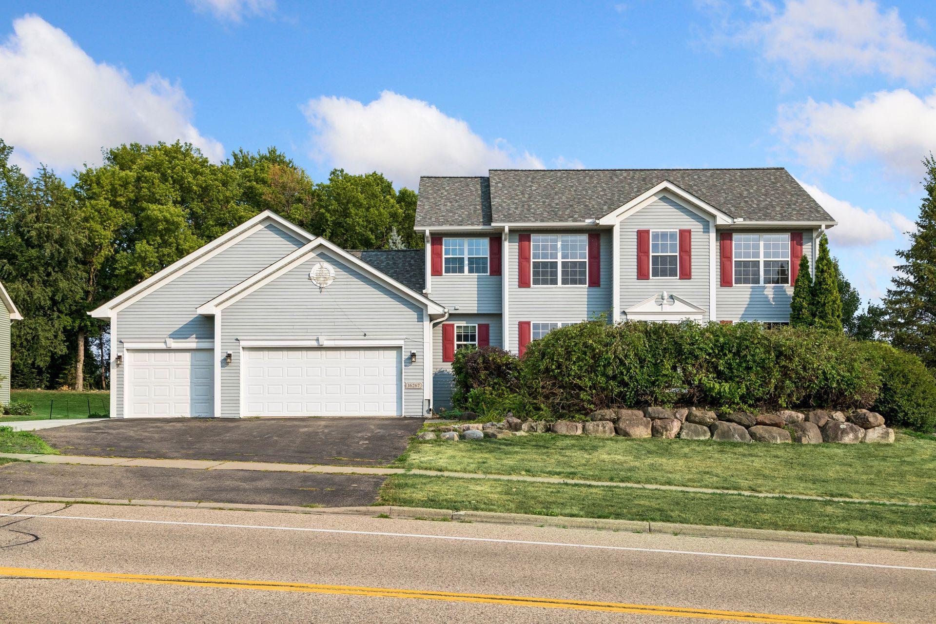 1st image of 16267 Griffon Trl, Lakeville, MN 55044 | MLS# 7115076