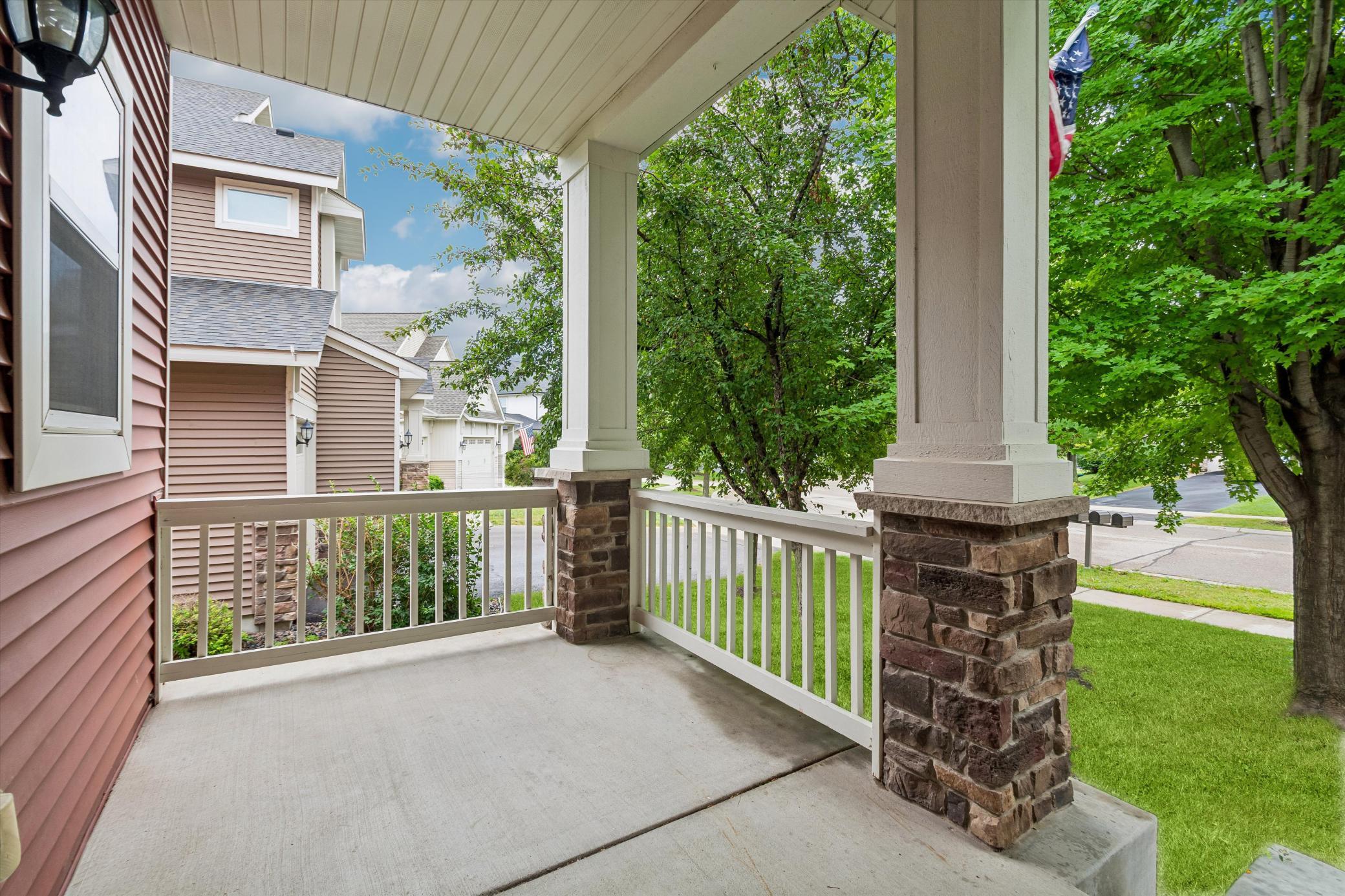 3rd image of 3947 Valencia Ln, Chaska, MN 55318 | MLS# 7115135