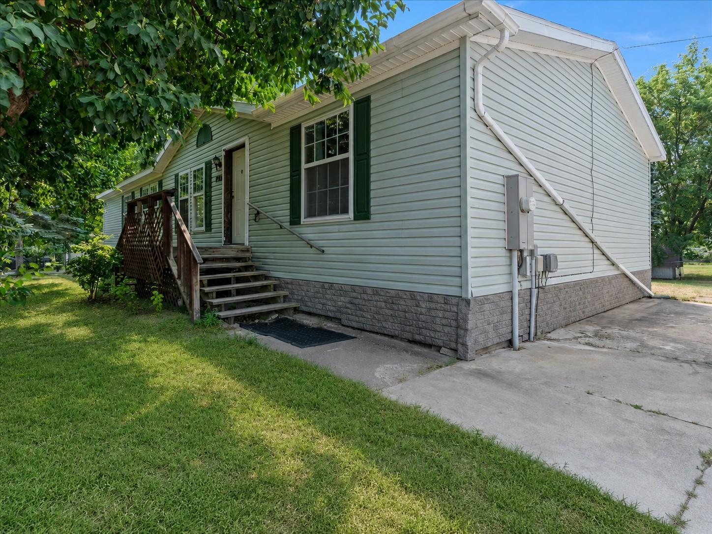1st image of 1024 Q St Ne, Brainerd, MN 56401 | MLS# 7115146