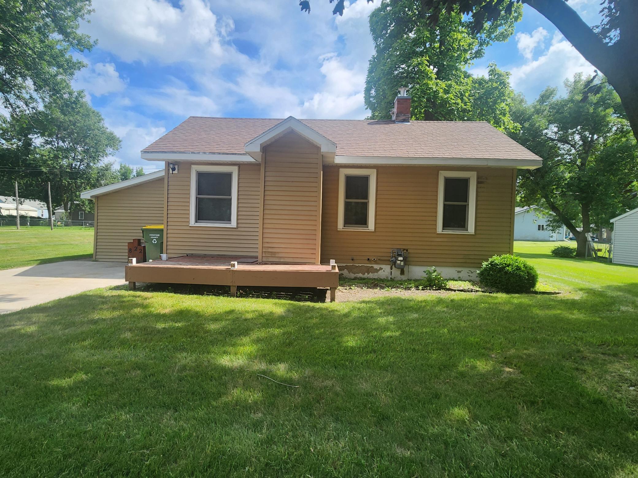 Homes for sale in Pipestone, MN | 822 2nd St Nw, Pipestone, MN 56164 | MLS# 7115184