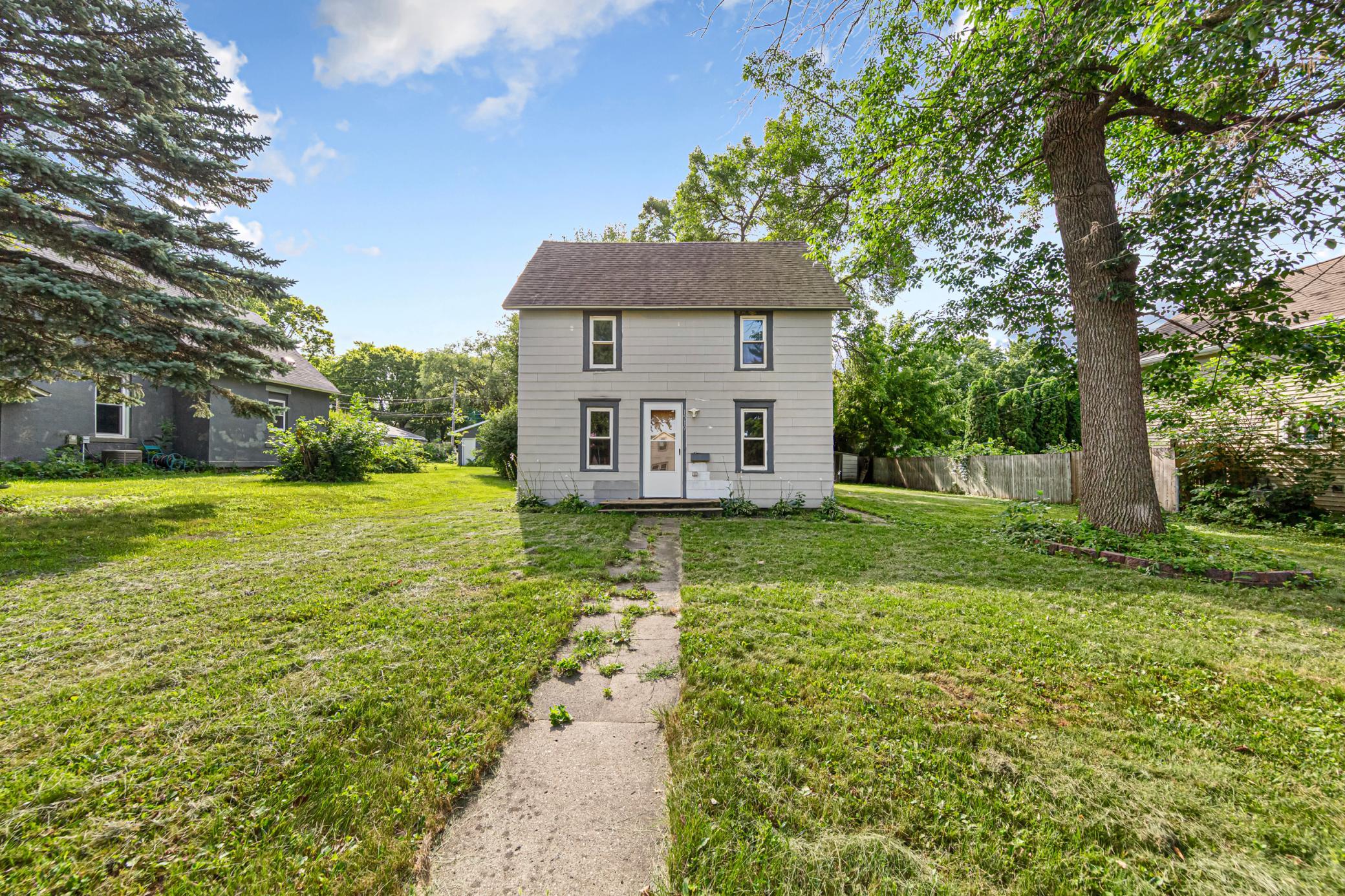 2nd image of 1519 N 4th St, Mankato, MN 56001 | MLS# 7115185