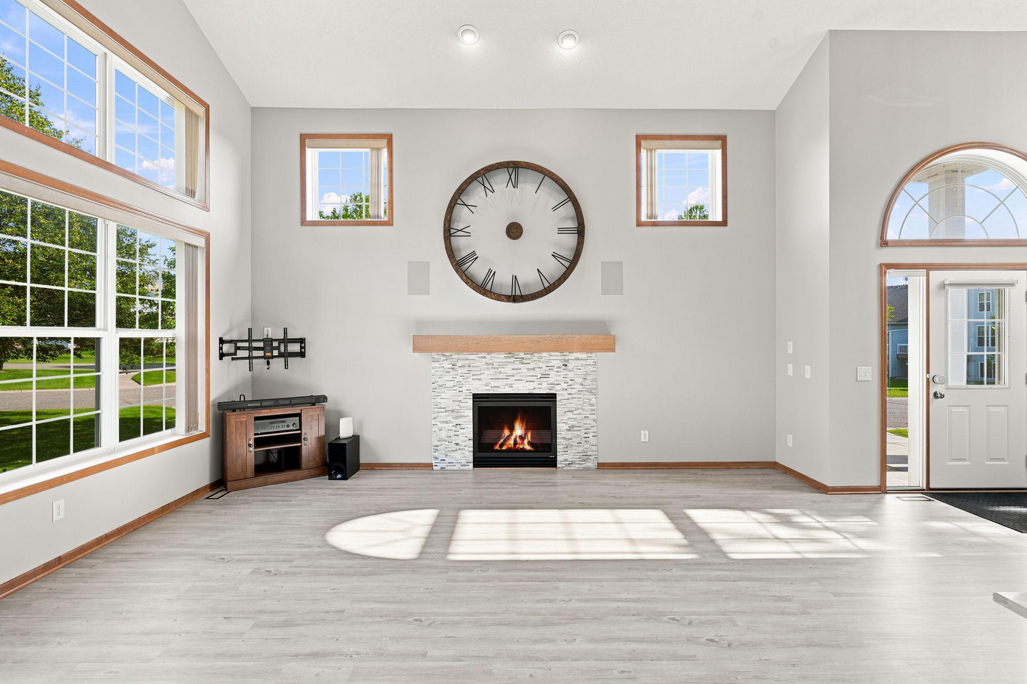 5th image of 7143 Arthur Dr, Saint Paul, MN 55125 | MLS# 7115199