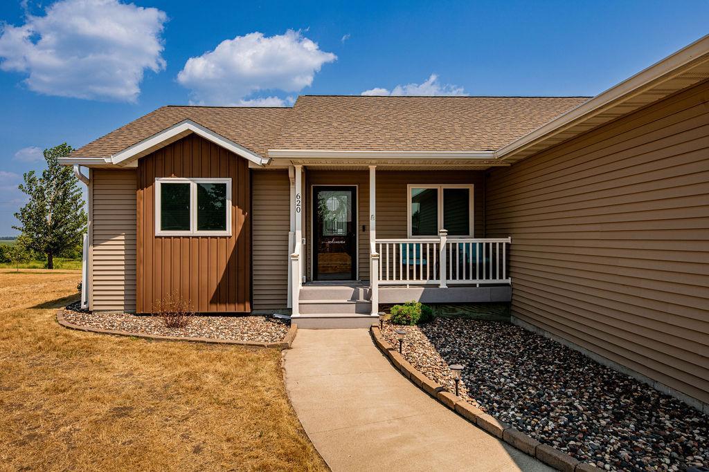 4th image of 620 2Nd St, Arthur, ND 58006 | MLS# 7115227
